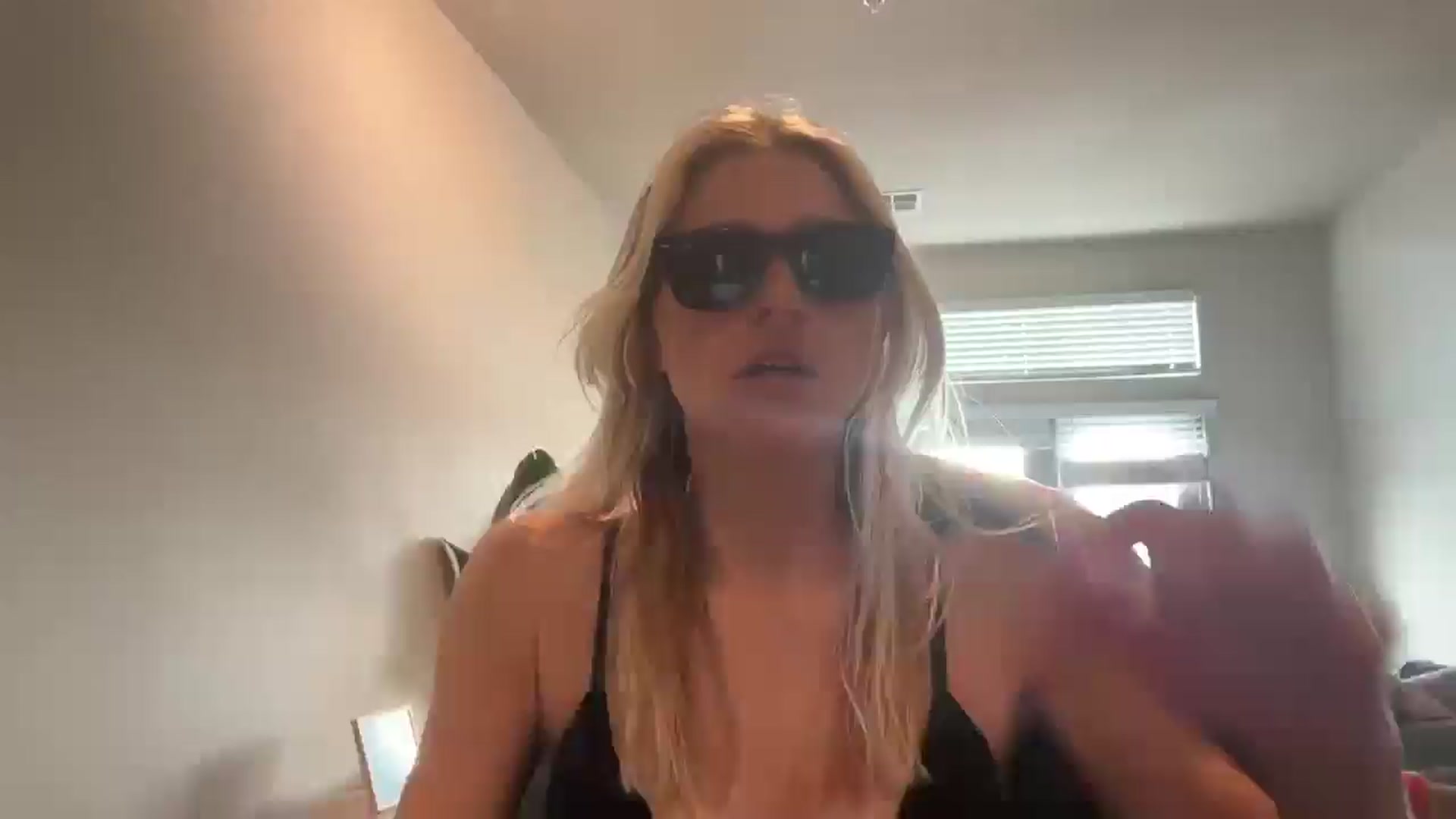 Gallery image thumbnail from Partygirl1's myfreecams stream on, 05/04/2026, 21:43 image 12 of 20