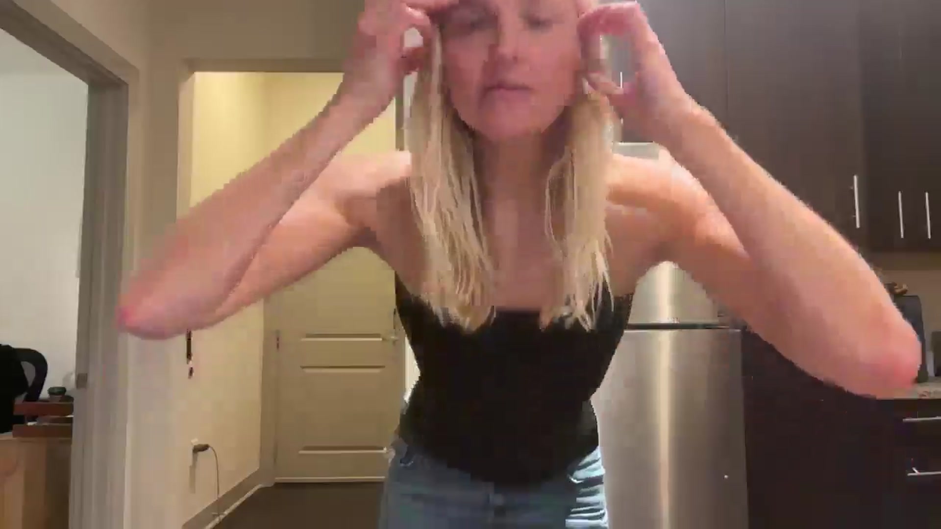 Gallery image thumbnail from Partygirl1's myfreecams stream on, 05/07/2026, 09:29 image 15 of 20