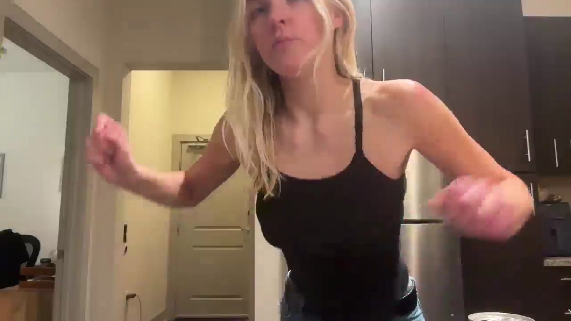 Gallery image thumbnail from Partygirl1's myfreecams stream on, 05/07/2026, 09:29 image 18 of 20