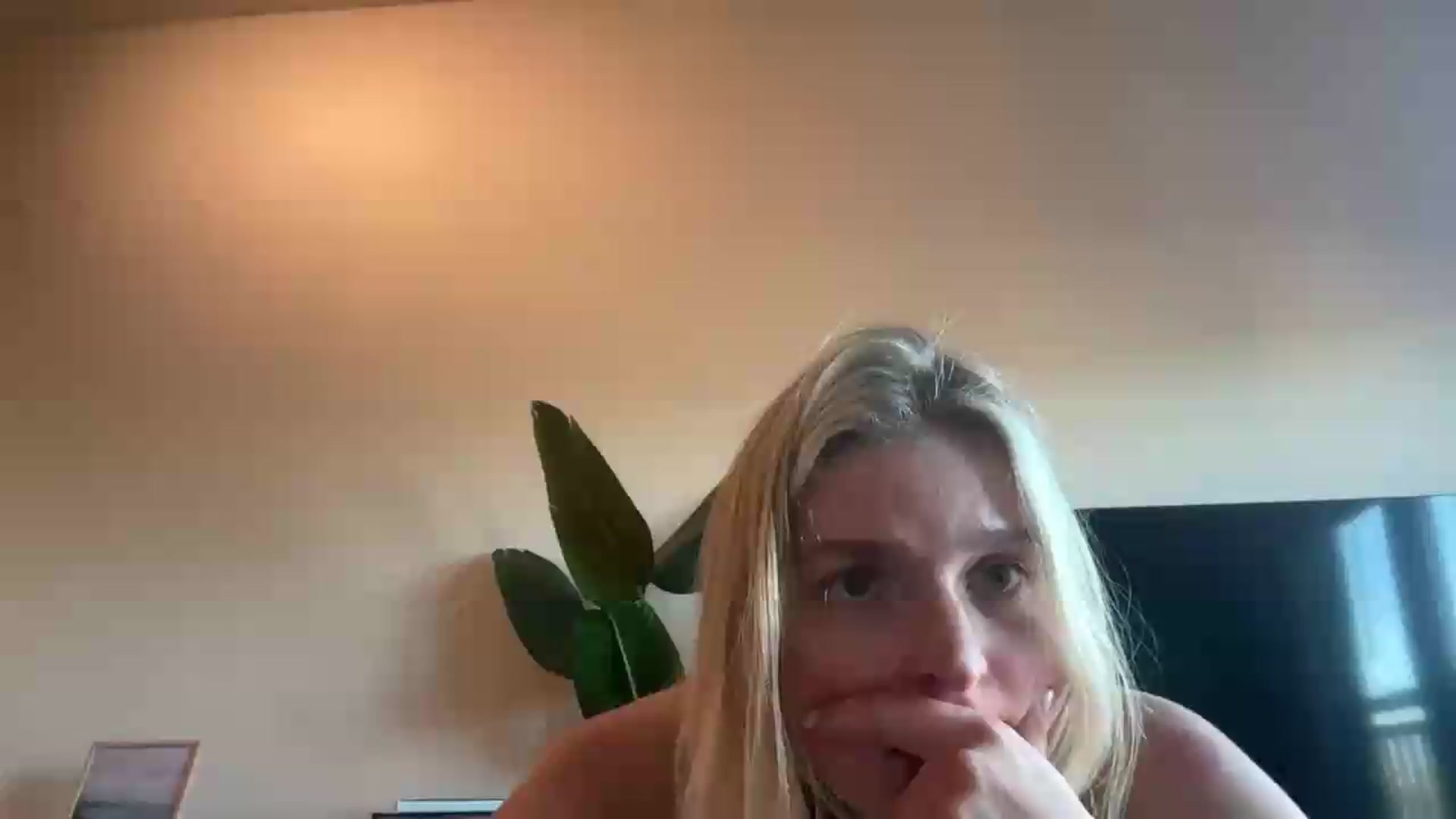 Gallery image thumbnail from Partygirl1's myfreecams stream on, 05/07/2026, 14:05 image 1 of 20