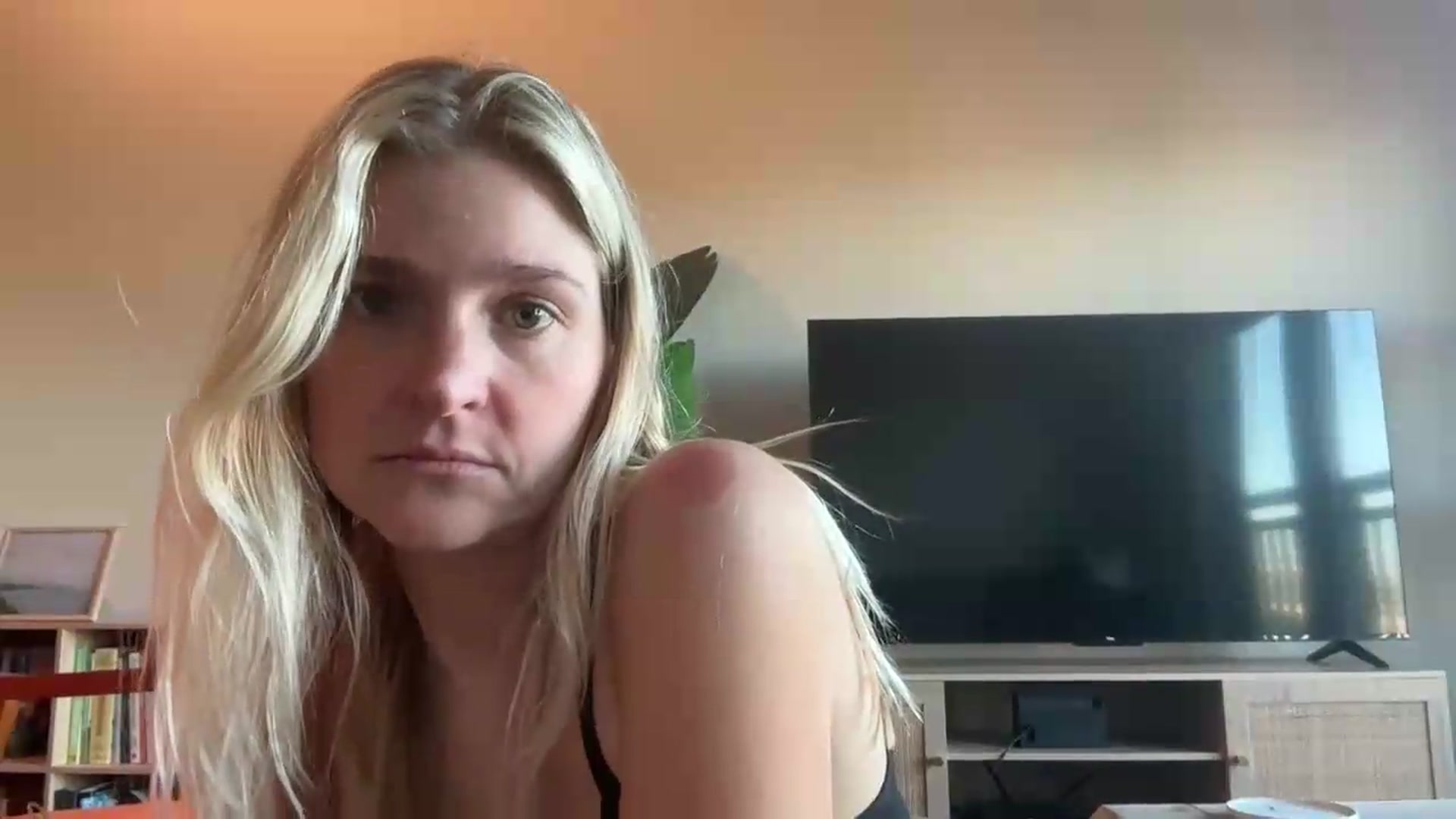 Gallery image thumbnail from Partygirl1's myfreecams stream on, 05/07/2026, 14:05 image 14 of 20
