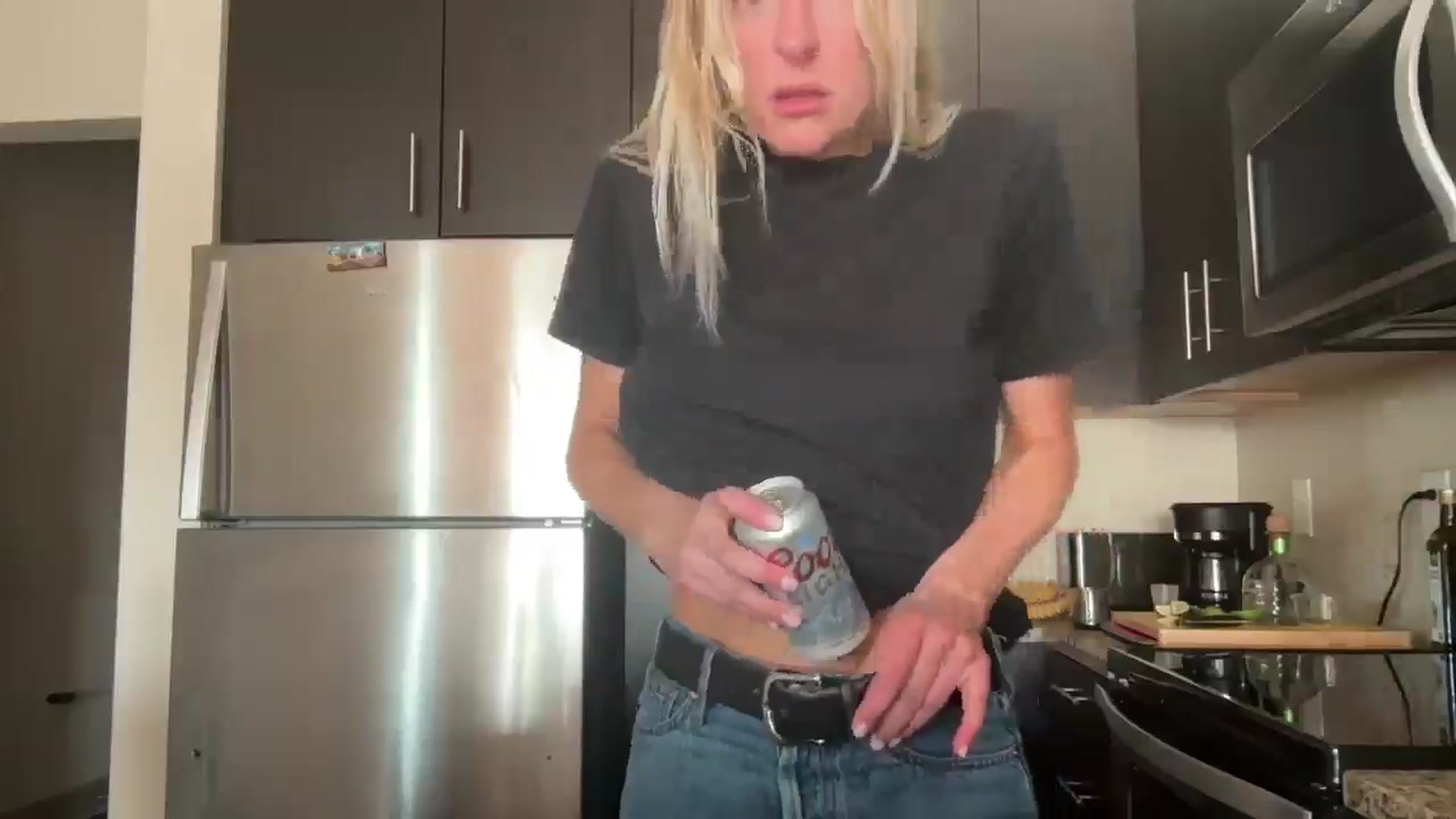 Gallery image thumbnail from Partygirl1's myfreecams stream on, 05/08/2026, 24:52 image 6 of 20