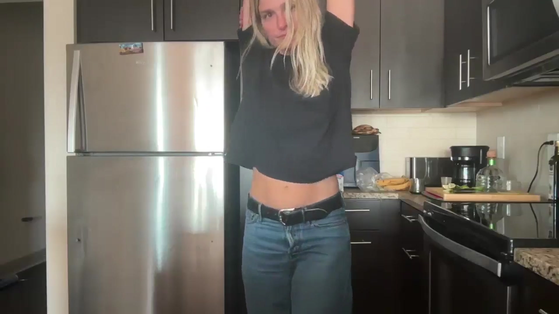 Gallery image thumbnail from Partygirl1's myfreecams stream on, 05/08/2026, 24:52 image 4 of 20
