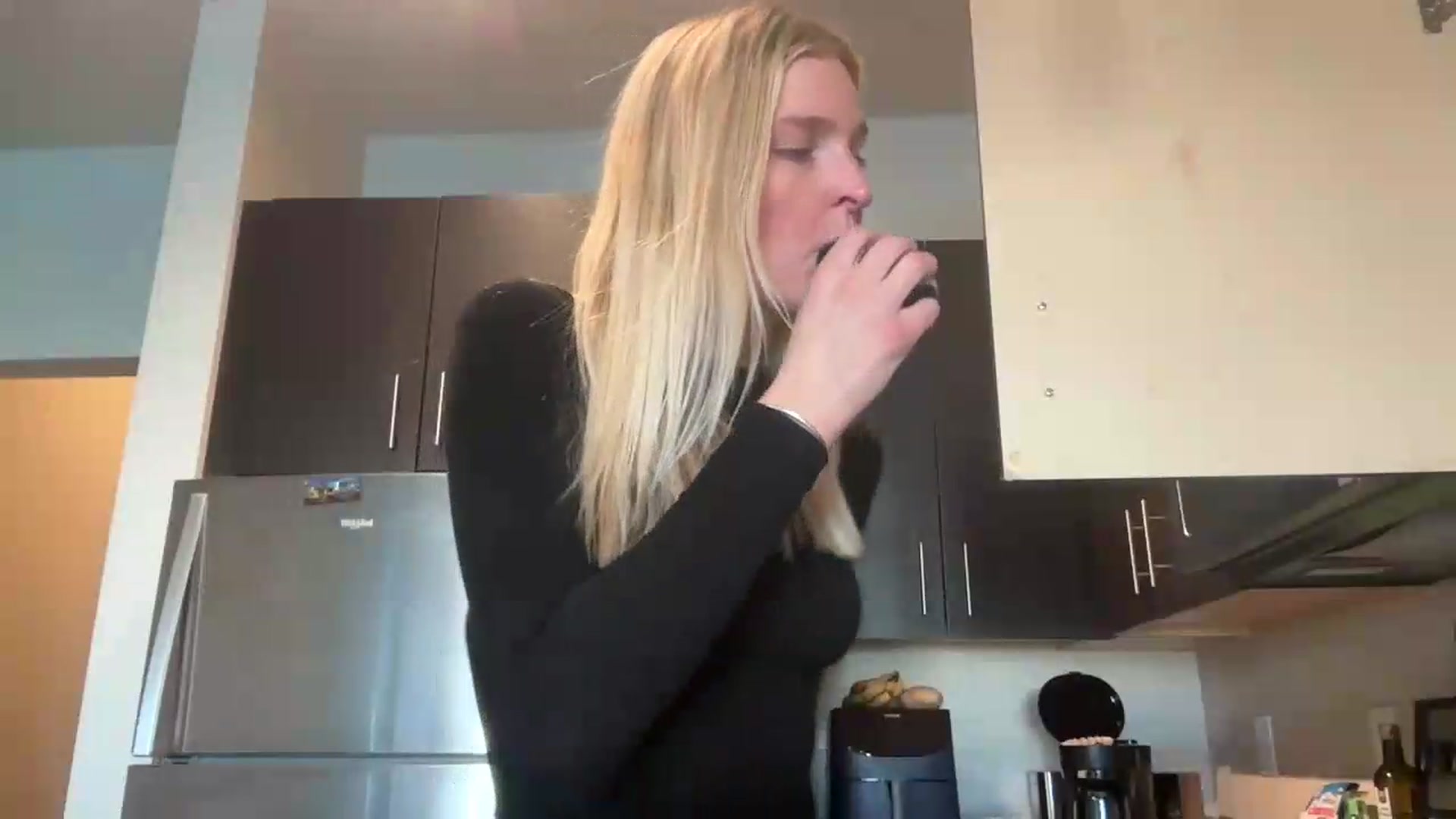 Gallery image thumbnail from Partygirl1's myfreecams stream on, 05/08/2026, 15:09 image 6 of 20