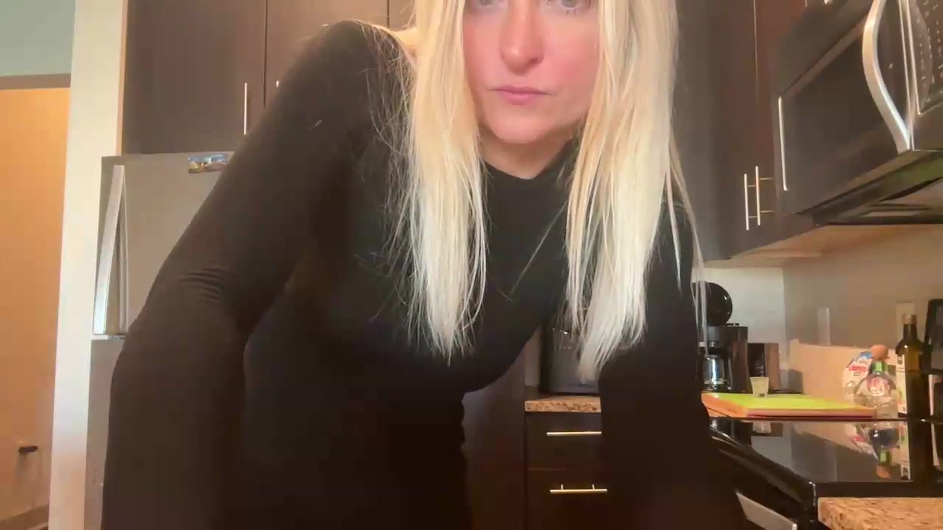 Gallery image thumbnail from Partygirl1's myfreecams stream on, 05/08/2026, 15:09 image 3 of 20