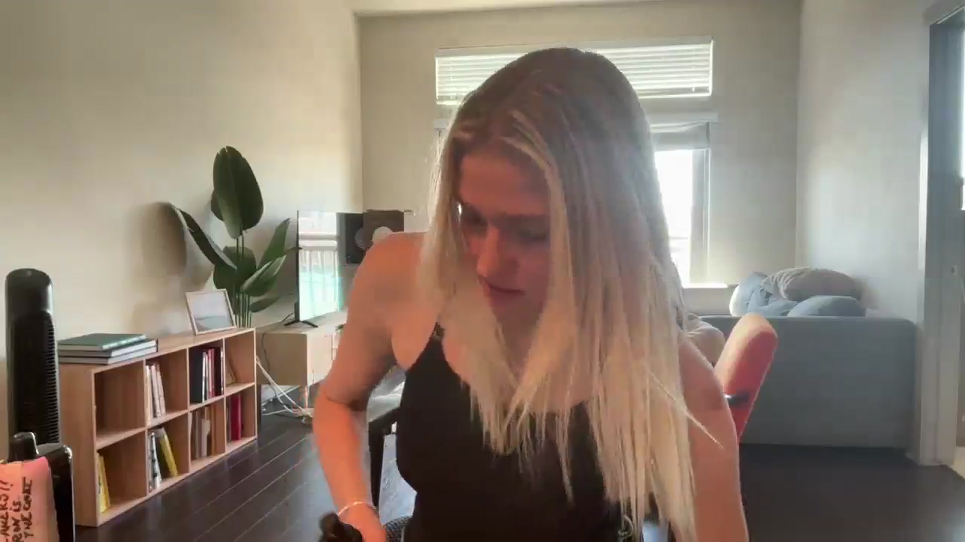 Gallery image thumbnail from Partygirl1's myfreecams stream on, 05/08/2026, 21:18 image 18 of 20