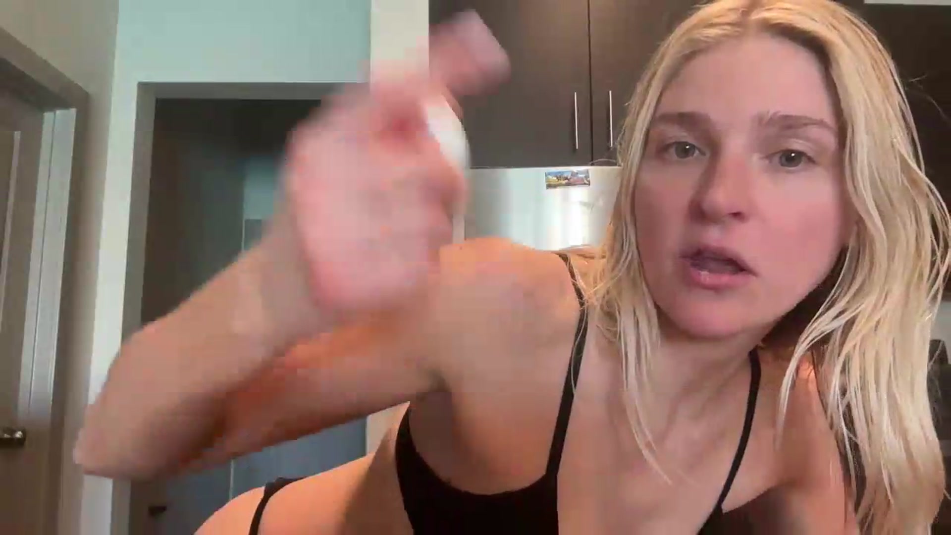 Gallery image thumbnail from Partygirl1's myfreecams stream on, 05/11/2026, 16:15 image 17 of 20
