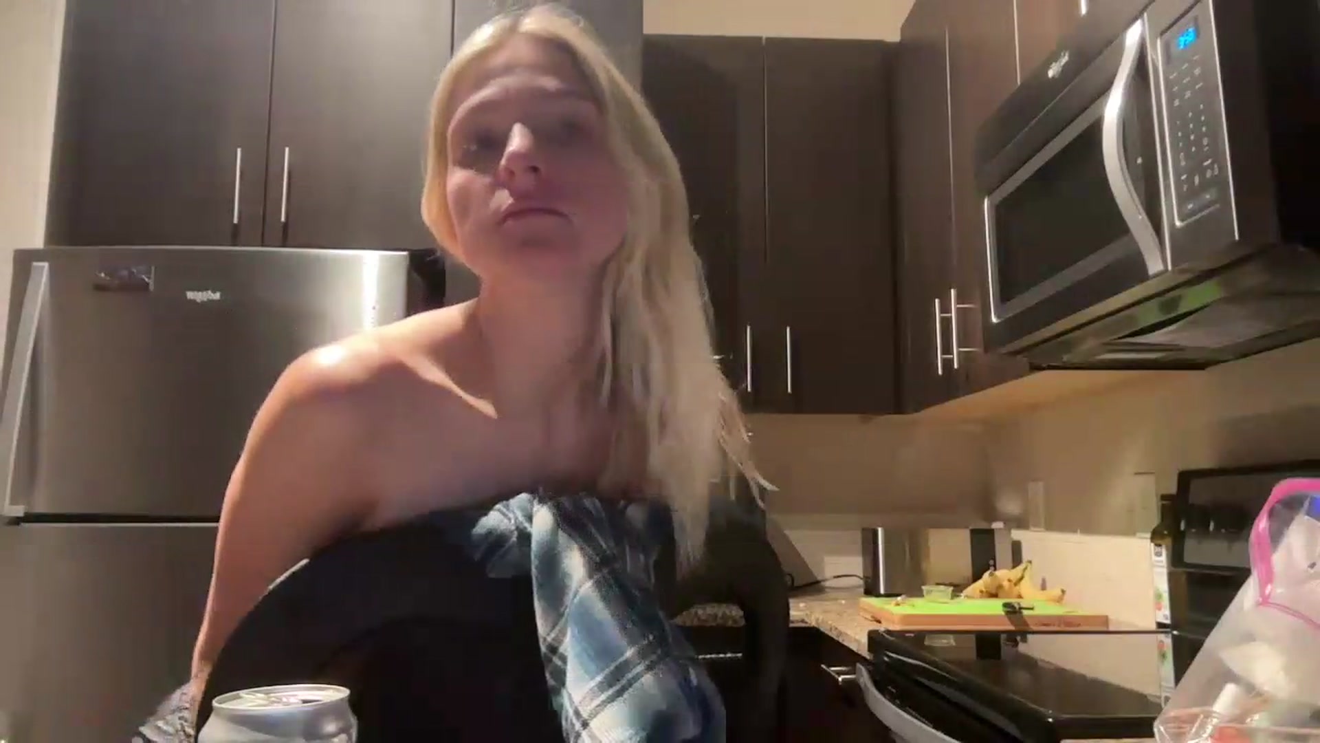 Gallery image thumbnail from Partygirl1's myfreecams stream on, 05/13/2026, 11:08 image 17 of 20
