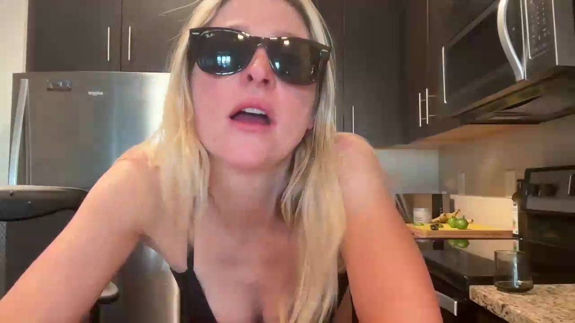 Gallery image thumbnail from Partygirl1's myfreecams stream on, 05/14/2026, 13:40 image 16 of 20