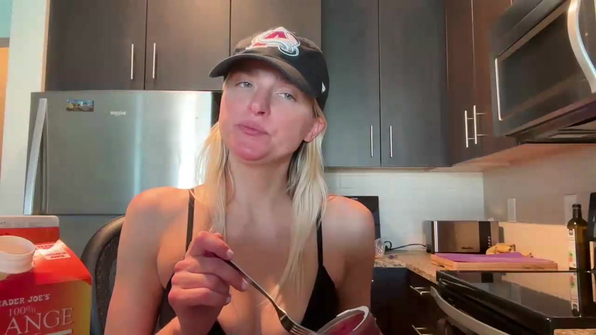 Gallery image thumbnail from Partygirl1's myfreecams stream on, 05/15/2026, 17:34 image 9 of 20