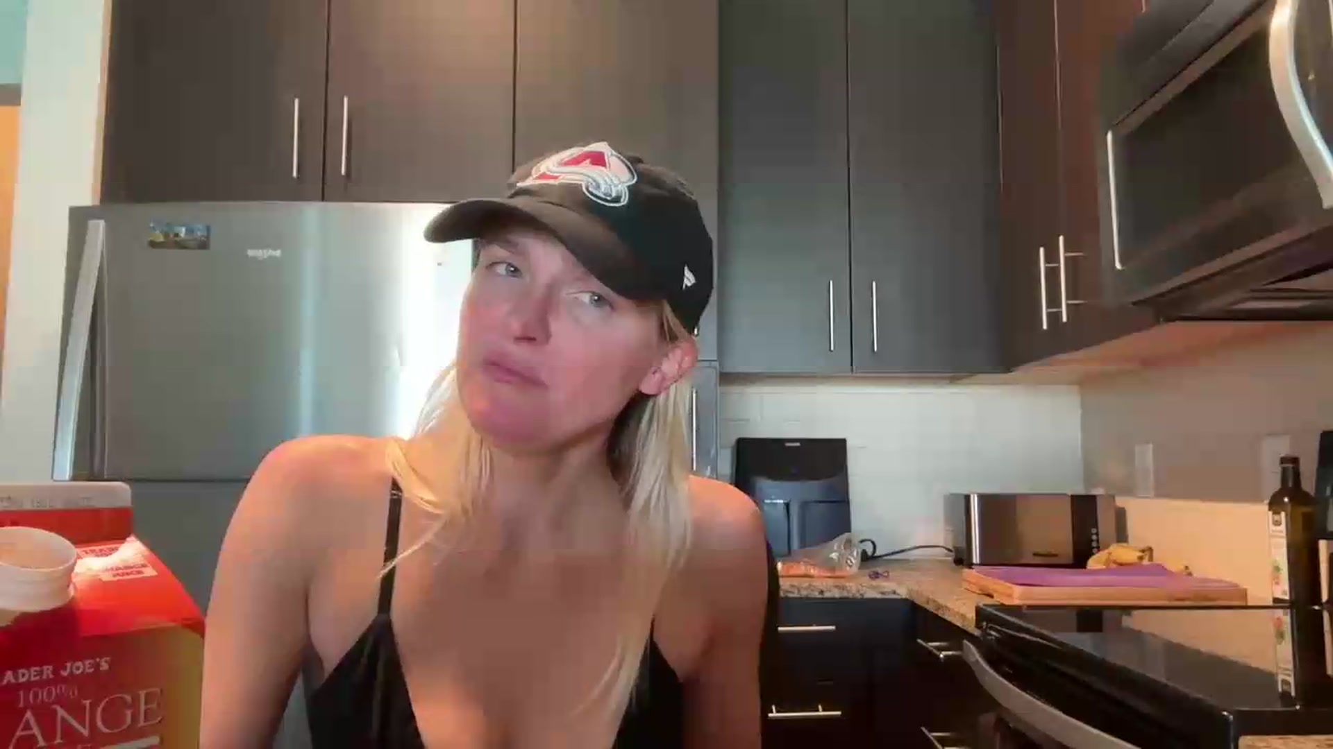 Gallery image thumbnail from Partygirl1's myfreecams stream on, 05/15/2026, 17:34 image 7 of 20