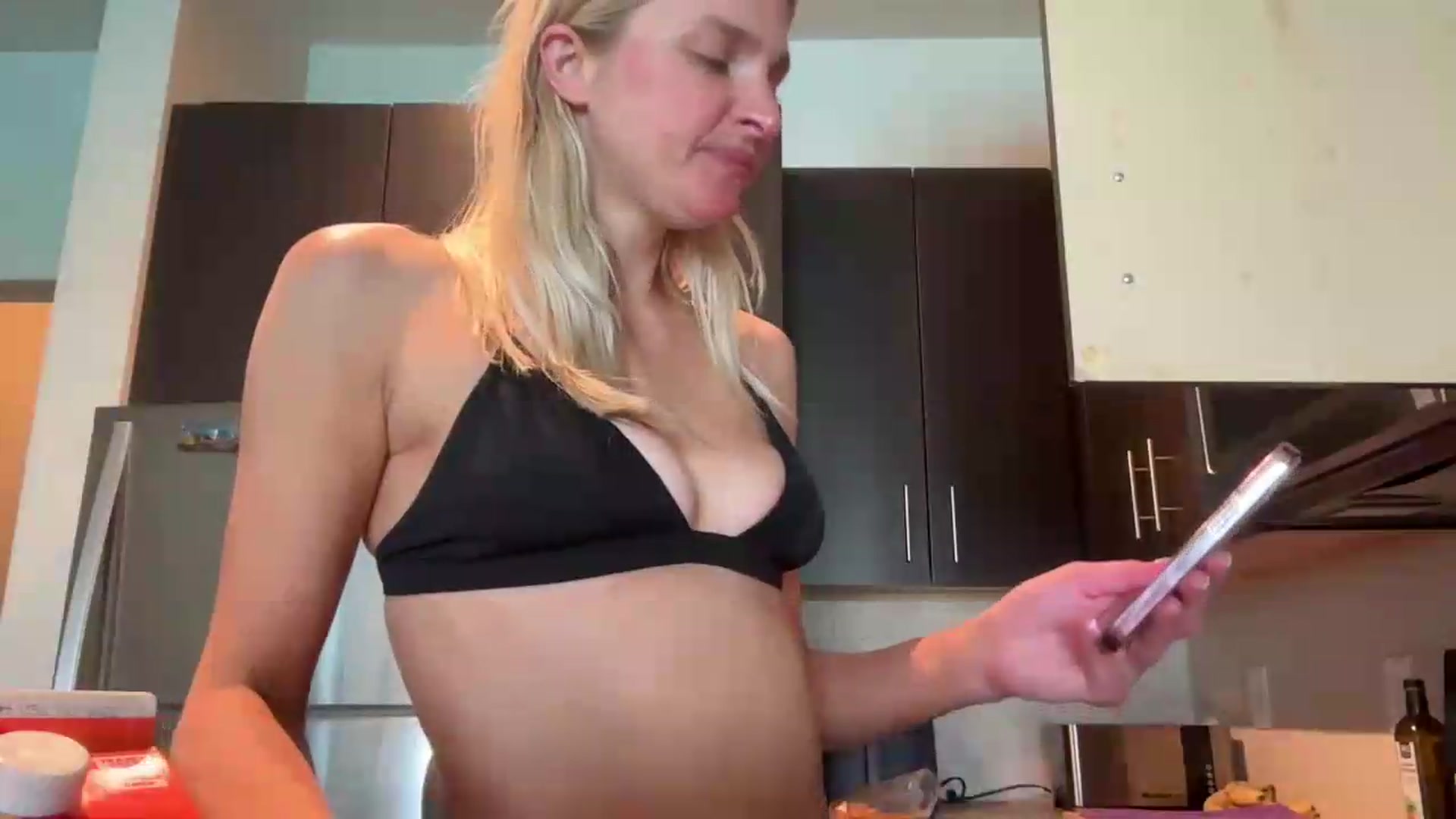 Gallery image thumbnail from Partygirl1's myfreecams stream on, 05/15/2026, 17:34 image 3 of 20
