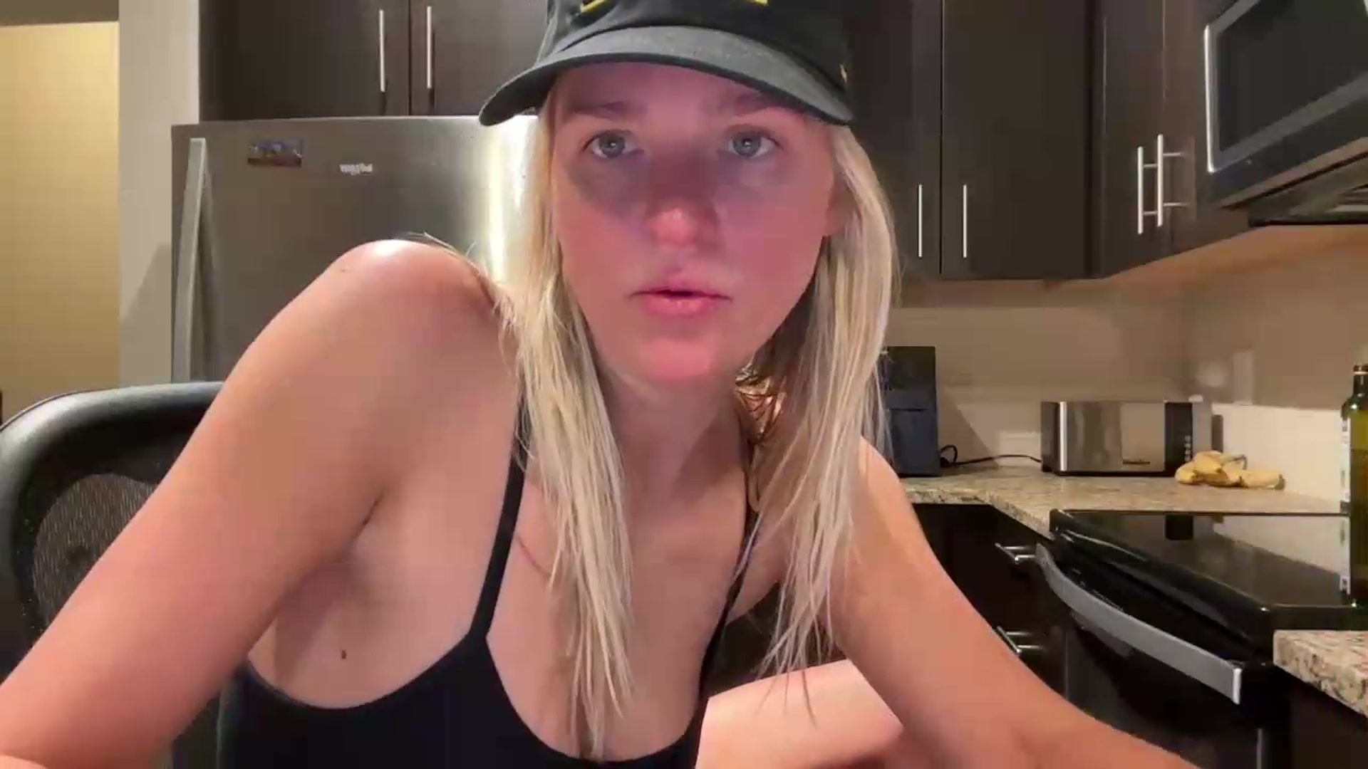Gallery image thumbnail from Partygirl1's myfreecams stream on, 05/16/2026, 12:40 image 18 of 20