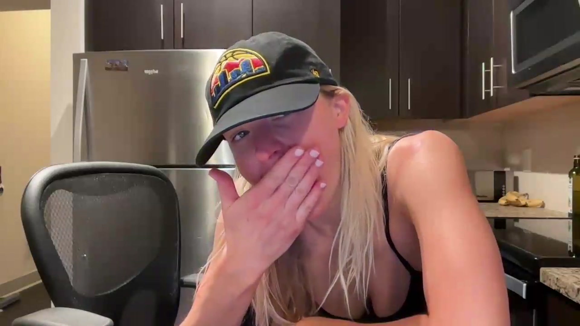 Gallery image thumbnail from Partygirl1's myfreecams stream on, 05/16/2026, 12:40 image 11 of 20