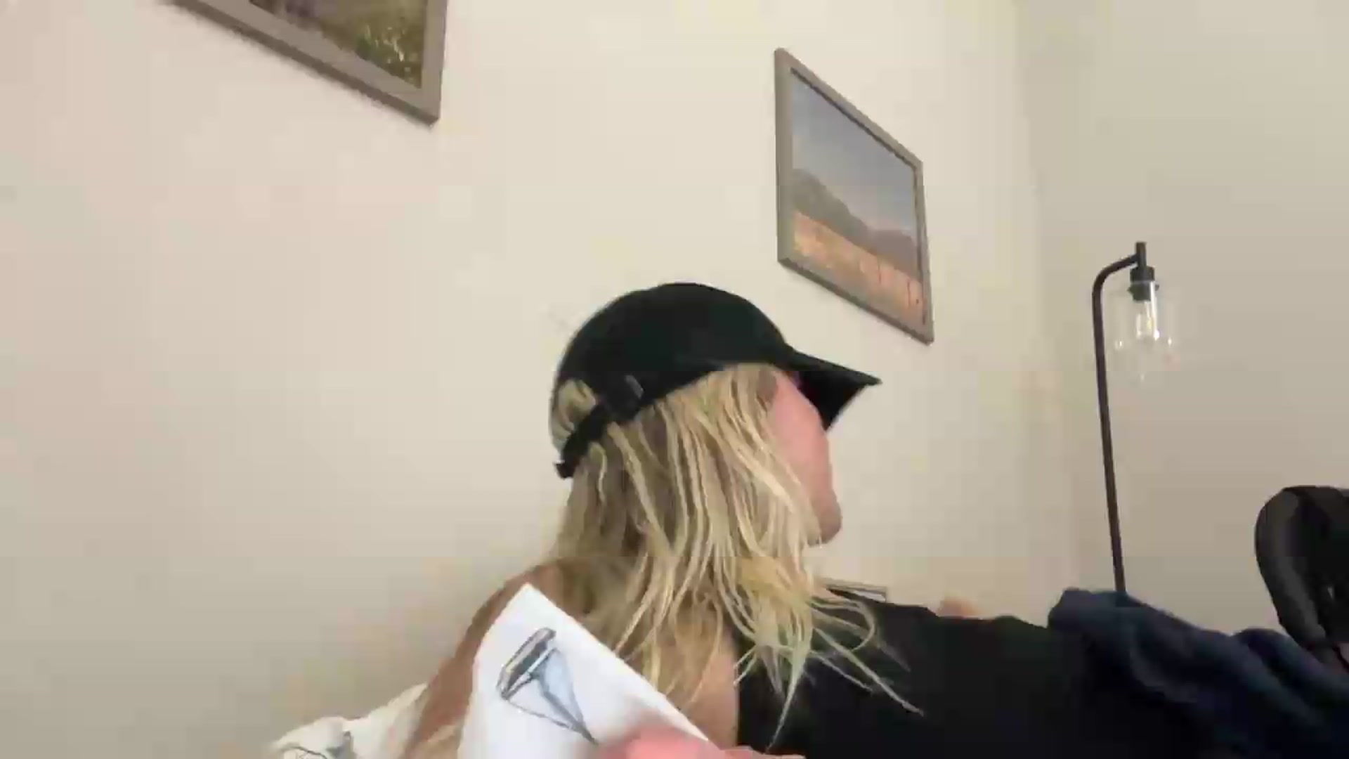 Gallery image thumbnail from Partygirl1's myfreecams stream on, 05/17/2026, 22:31 image 1 of 20