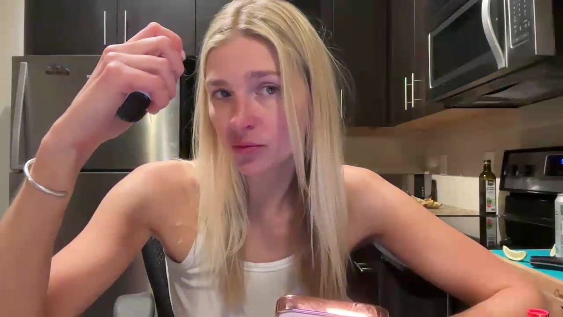 Gallery image thumbnail from Partygirl1's myfreecams stream on, 05/18/2026, 05:12 image 6 of 20