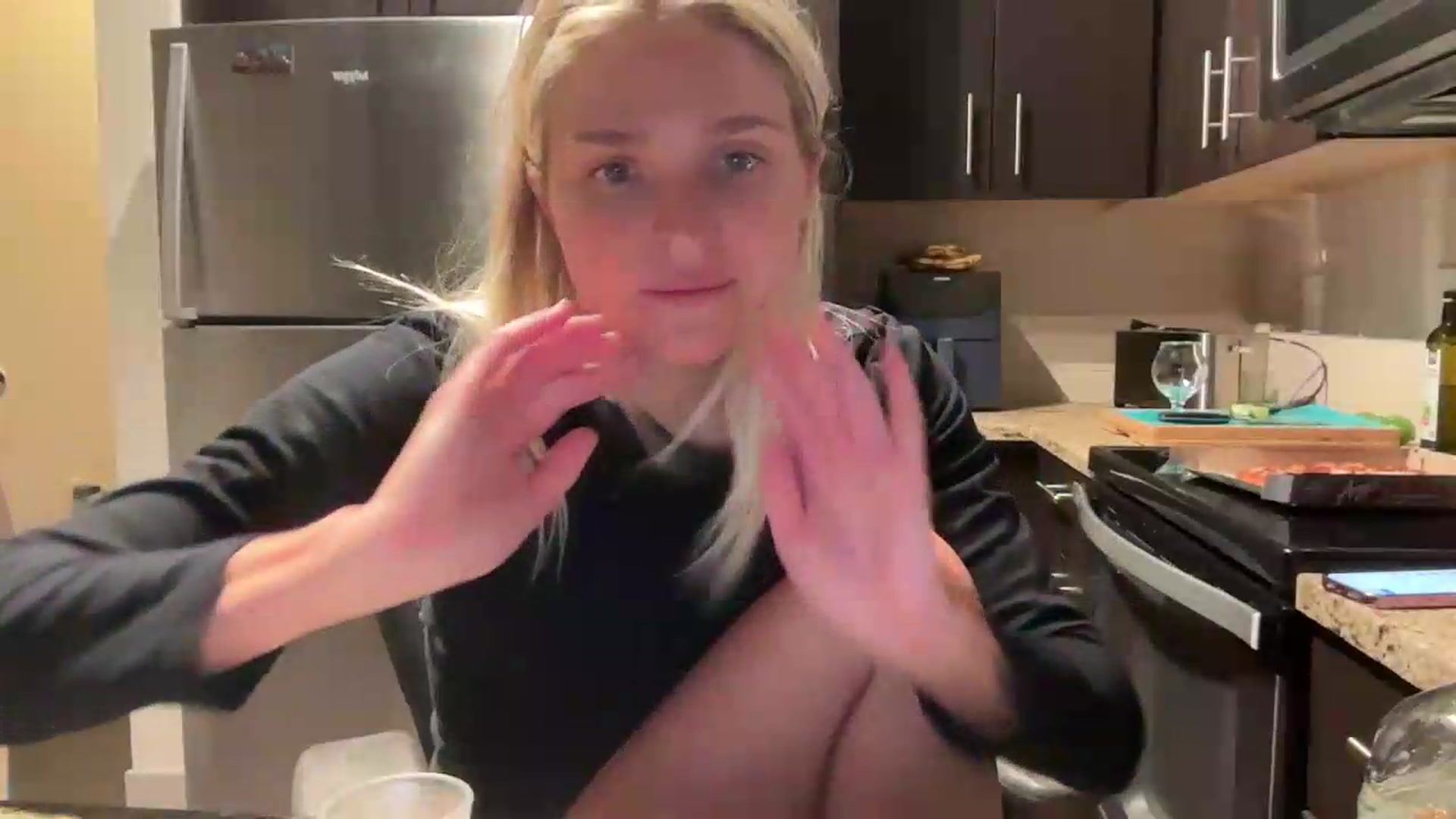 Gallery image thumbnail from Partygirl1's myfreecams stream on, 05/19/2026, 08:36 image 4 of 20