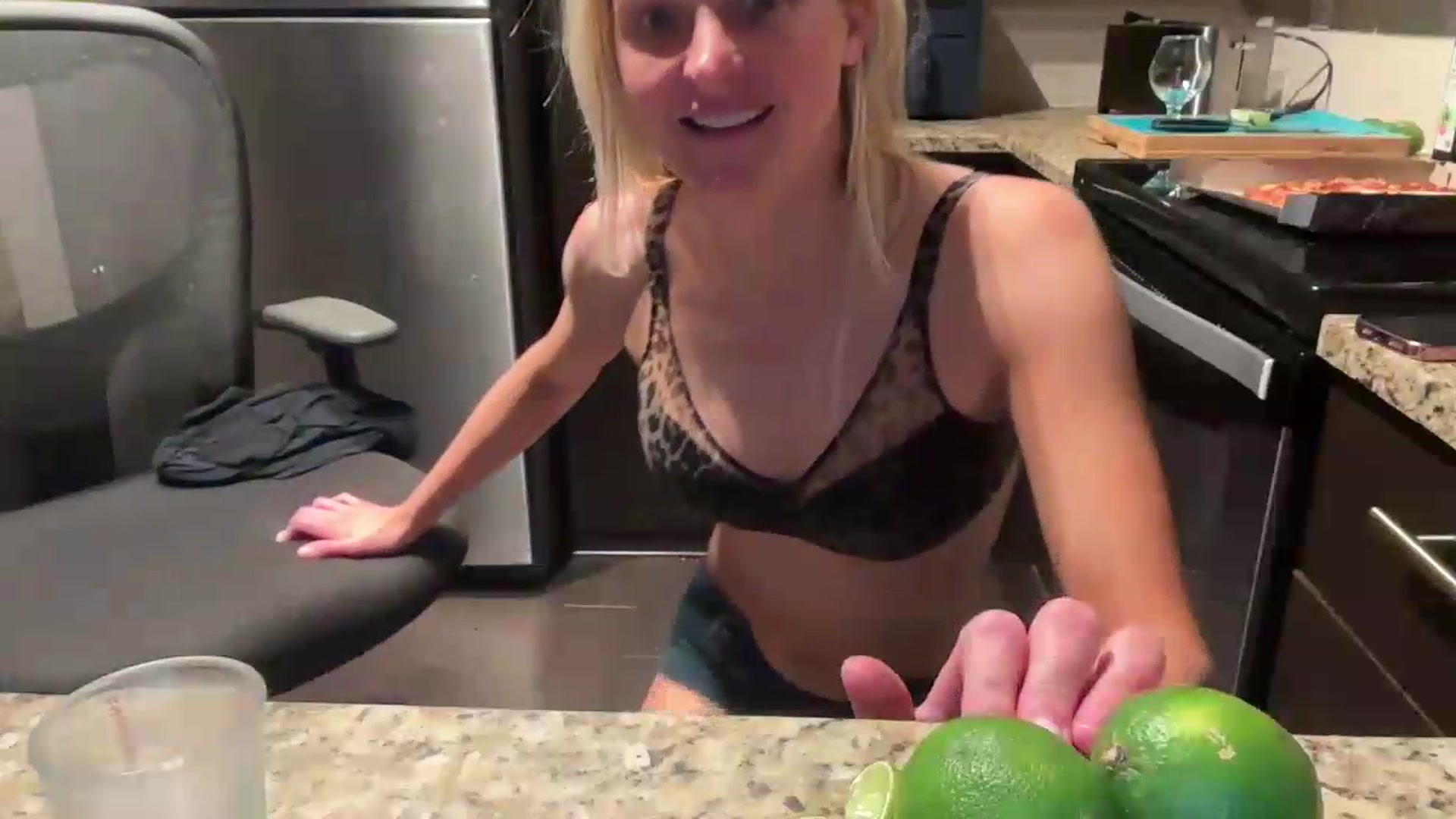 Gallery image thumbnail from Partygirl1's myfreecams stream on, 05/19/2026, 08:36 image 10 of 20