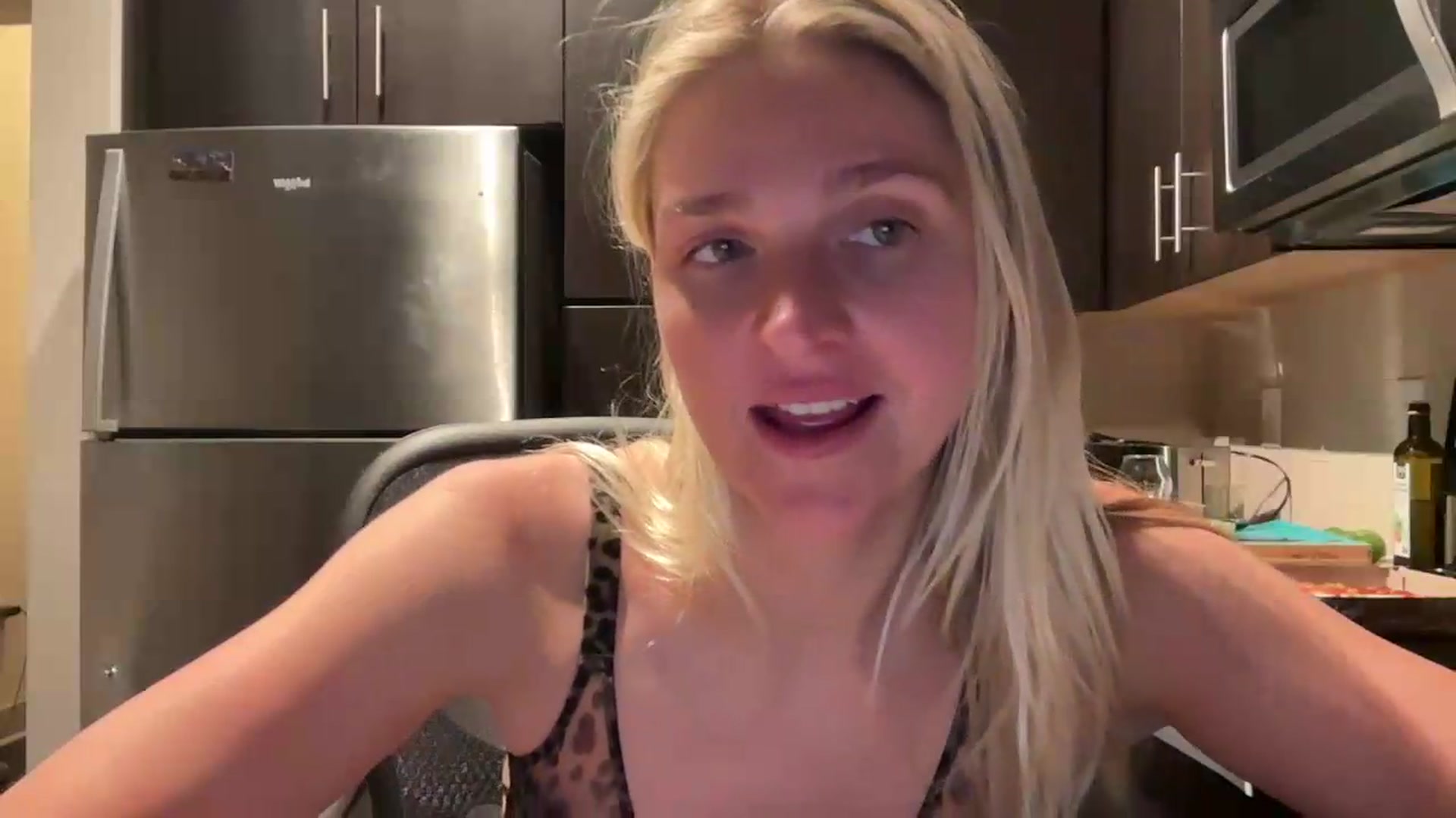 Gallery image thumbnail from Partygirl1's myfreecams stream on, 05/19/2026, 08:36 image 11 of 20