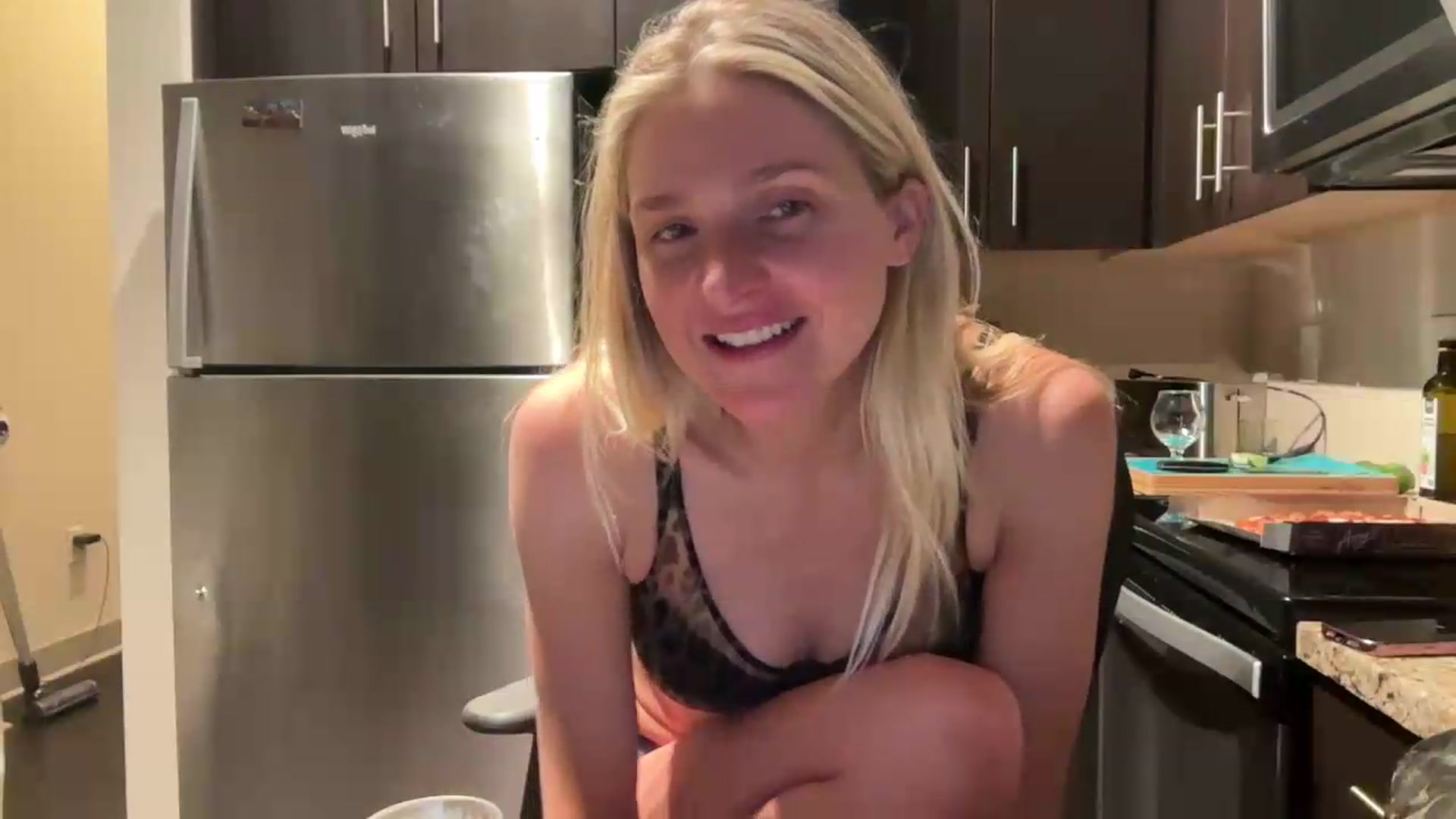 Gallery image thumbnail from Partygirl1's myfreecams stream on, 05/19/2026, 08:36 image 7 of 20