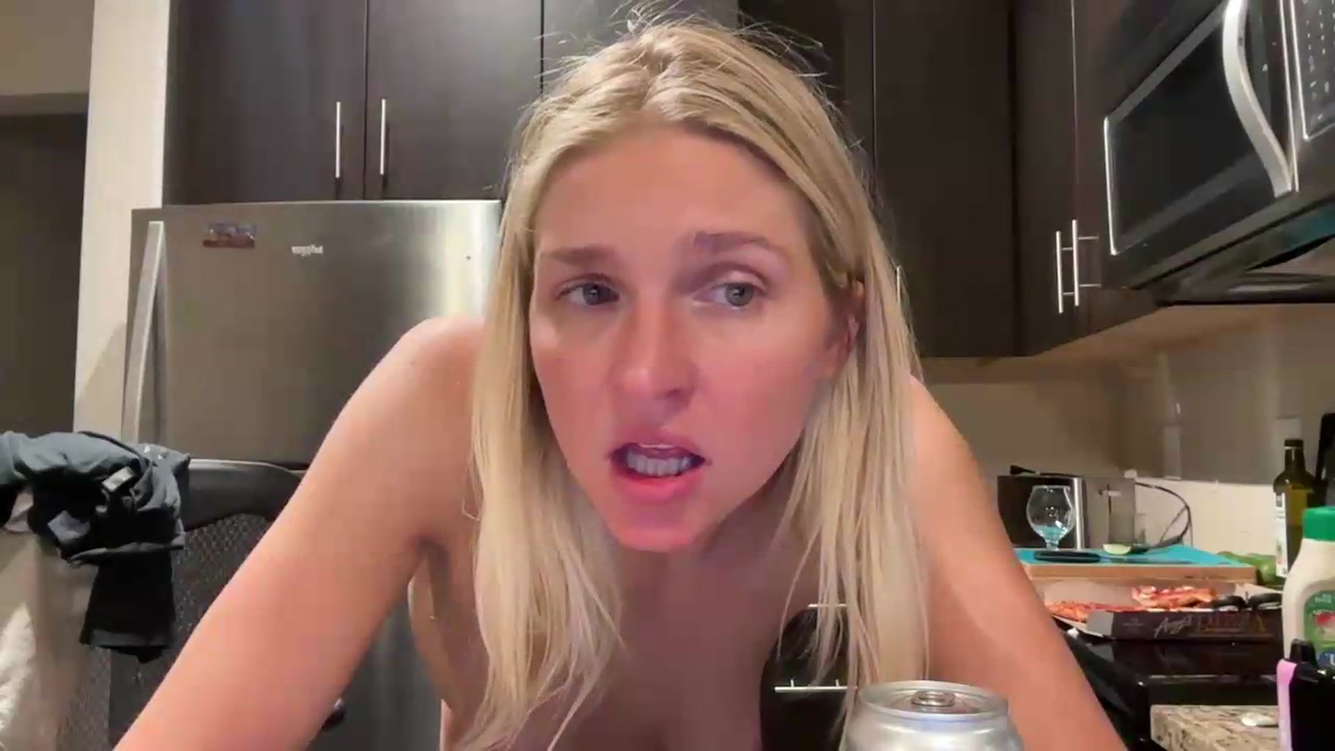 Gallery image thumbnail from Partygirl1's myfreecams stream on, 05/19/2026, 13:38 image 4 of 20