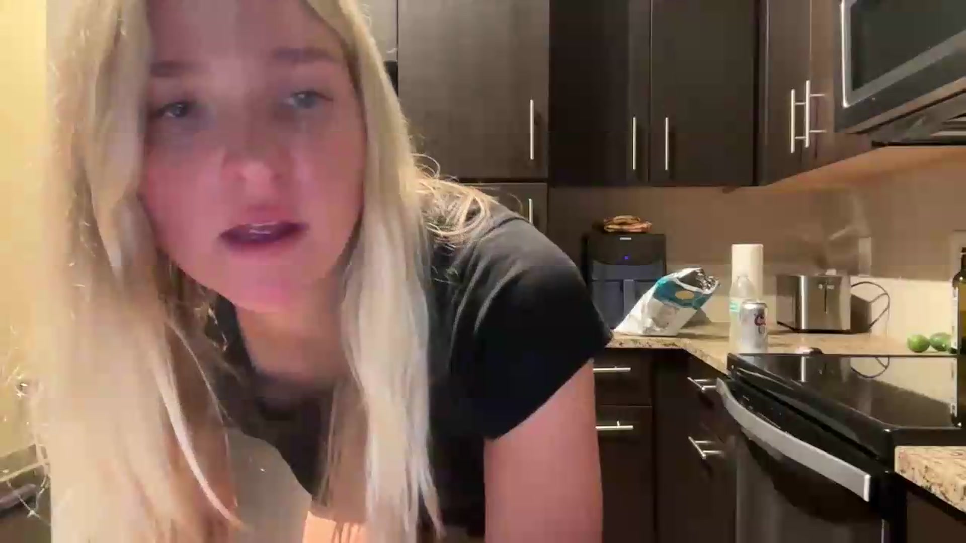 Gallery image thumbnail from Partygirl1's myfreecams stream on, 05/20/2026, 10:54 image 12 of 20