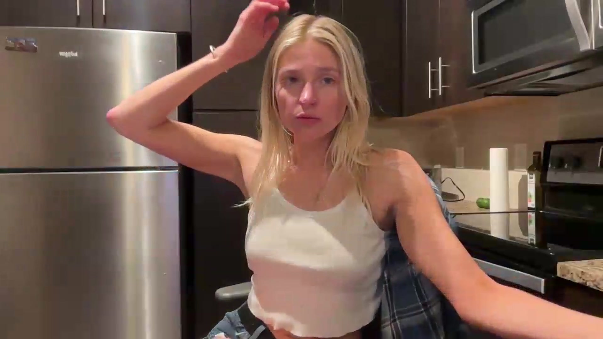 Gallery image thumbnail from Partygirl1's myfreecams stream on, 05/22/2026, 08:34 image 15 of 20