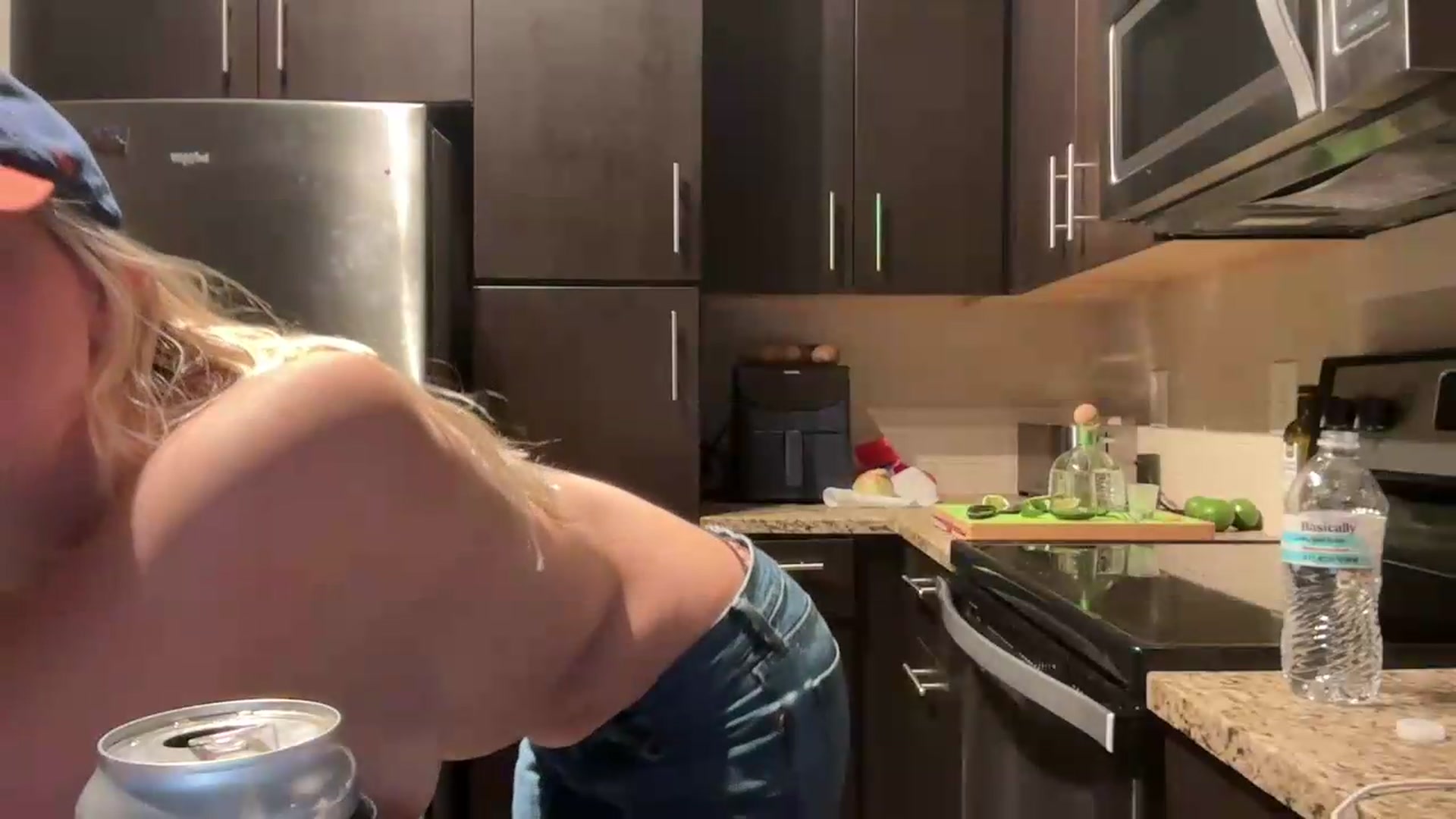 Gallery image thumbnail from Partygirl1's myfreecams stream on, 05/28/2026, 09:19 image 11 of 20