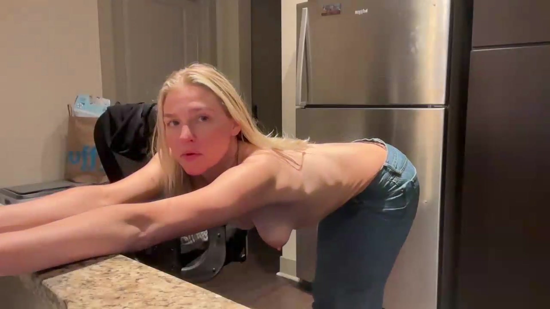Gallery image thumbnail from Partygirl1's myfreecams stream on, 05/28/2026, 13:03 image 8 of 20
