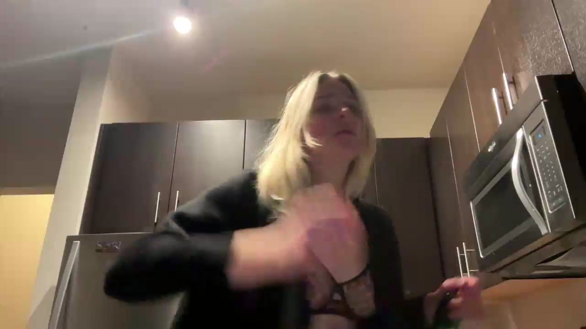 Gallery image thumbnail from Partygirl1's myfreecams stream on, 05/29/2026, 08:07 image 12 of 20
