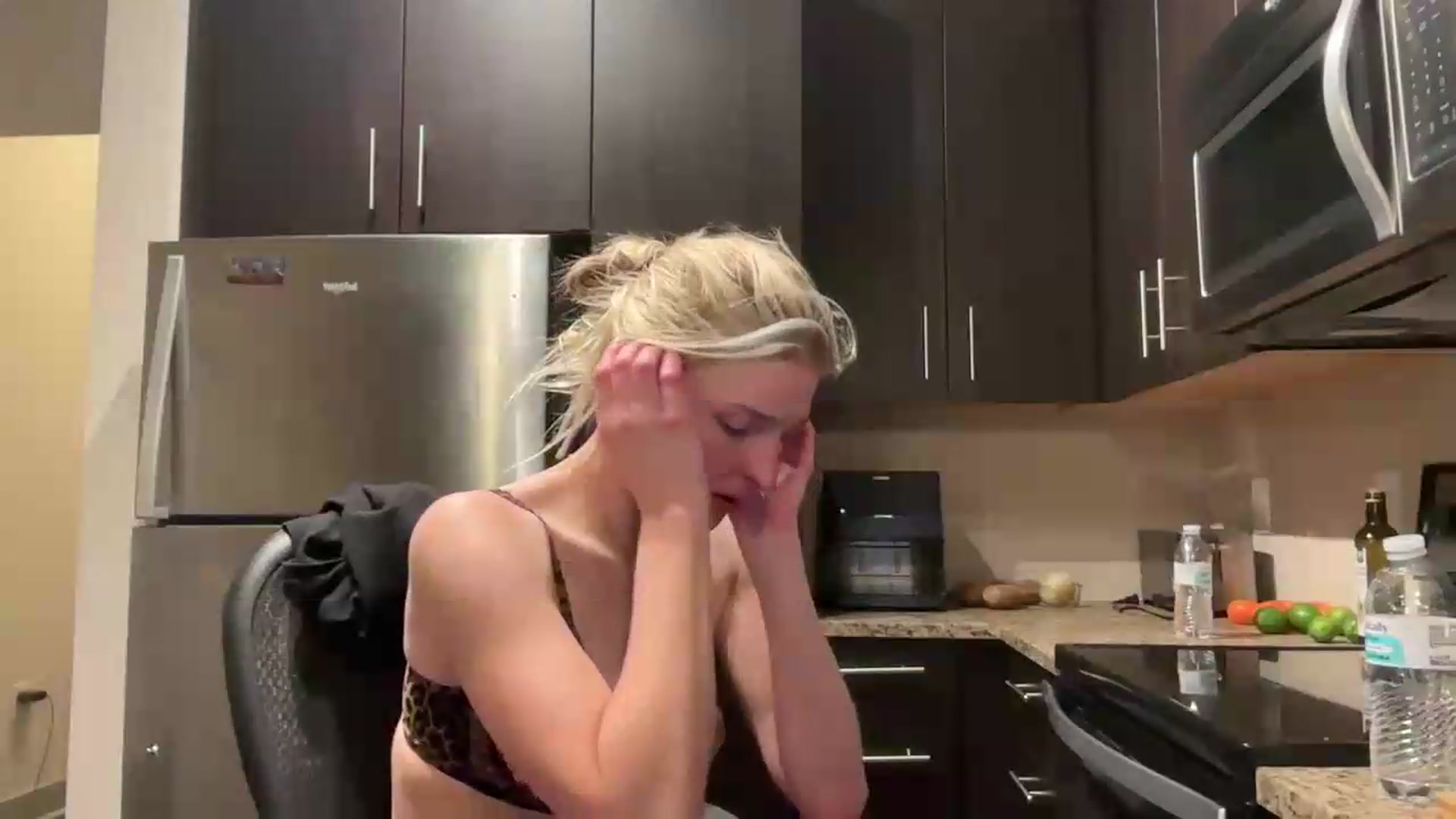 Gallery image thumbnail from Partygirl1's myfreecams stream on, 05/29/2026, 09:25 image 10 of 20