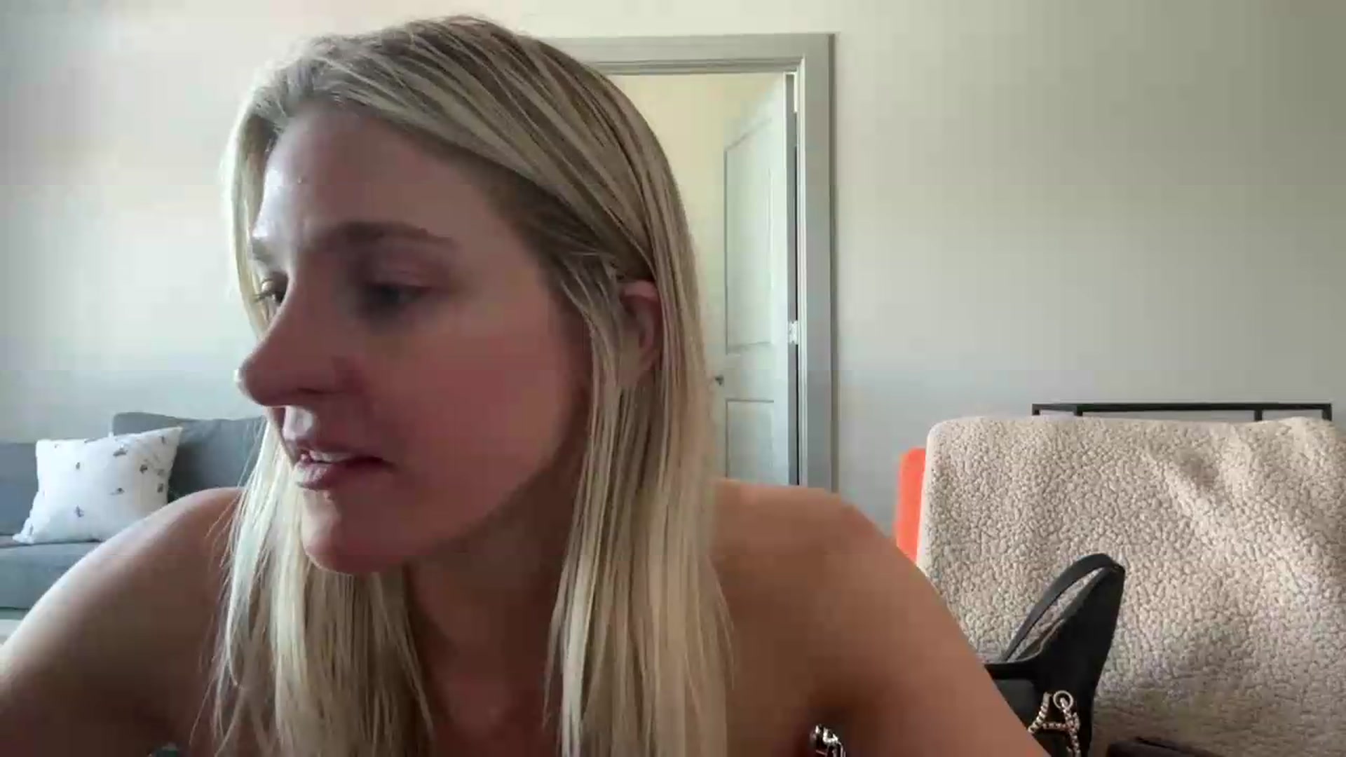 Gallery image thumbnail from Partygirl1's myfreecams stream on, 05/29/2026, 17:41 image 12 of 20
