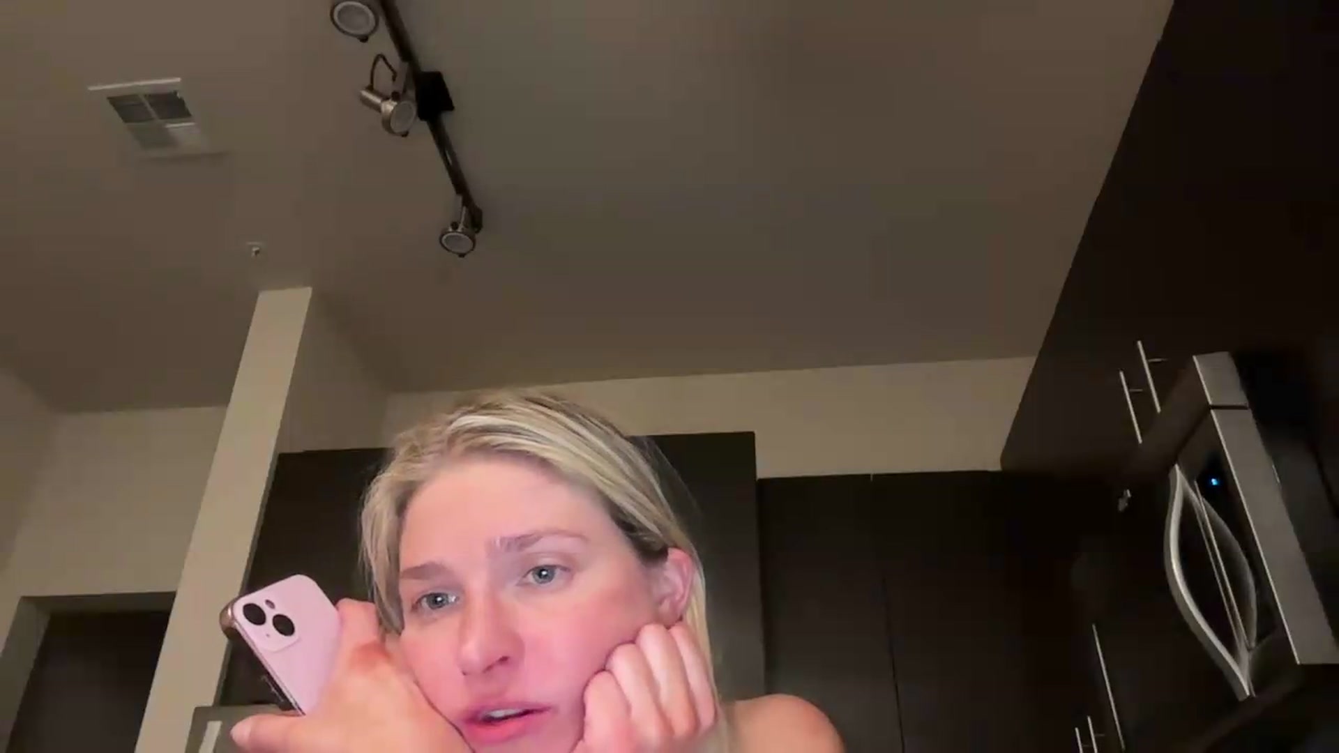 Gallery image thumbnail from Partygirl1's myfreecams stream on, 05/30/2026, 11:58 image 16 of 20