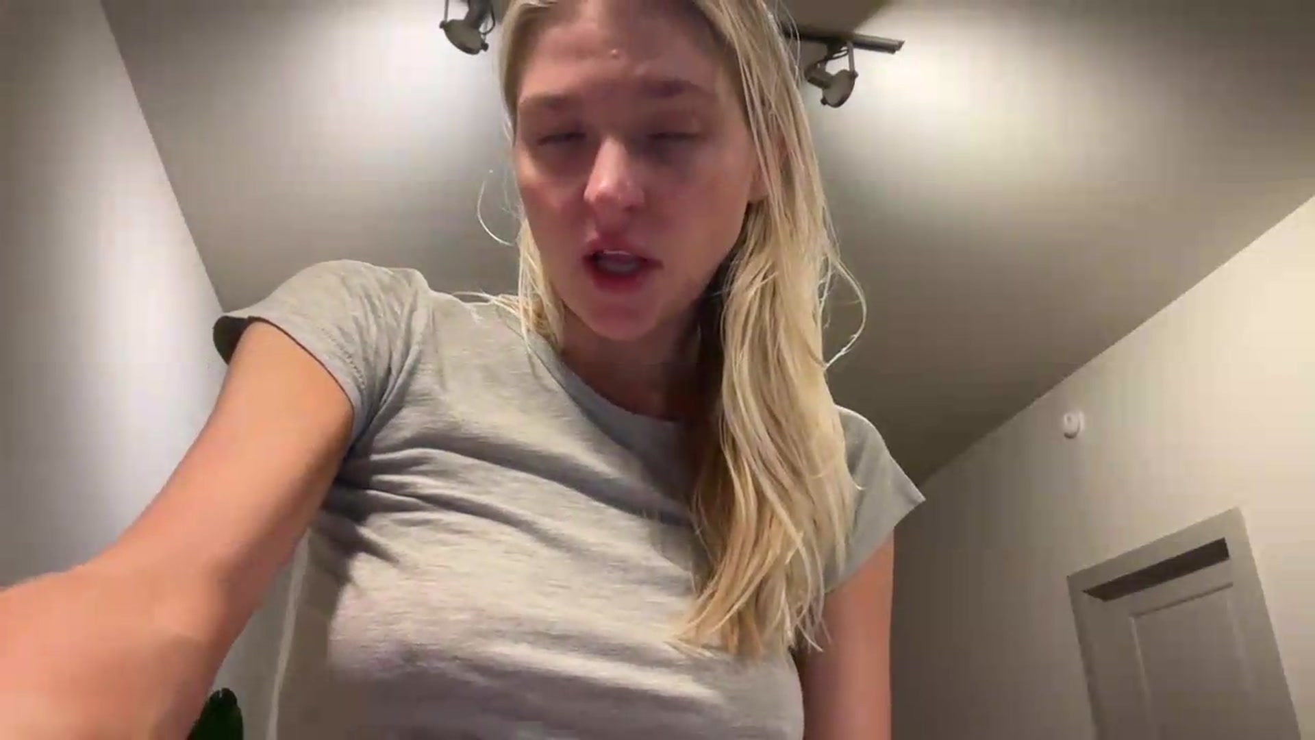 Gallery image thumbnail from Partygirl1's myfreecams stream on, 06/01/2026, 07:52 image 2 of 20