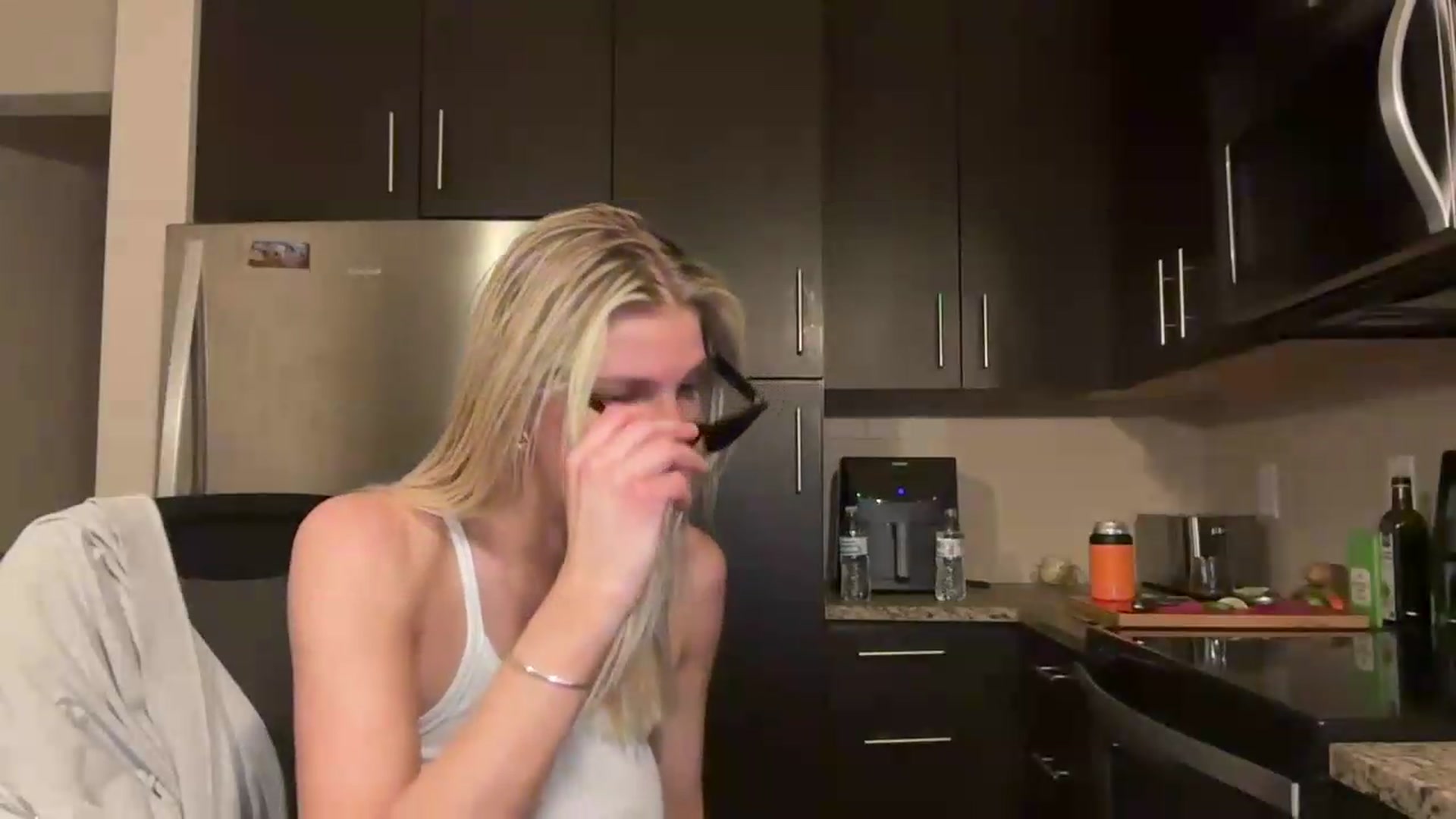 Gallery image thumbnail from Partygirl1's myfreecams stream on, 06/02/2026, 10:38 image 6 of 20