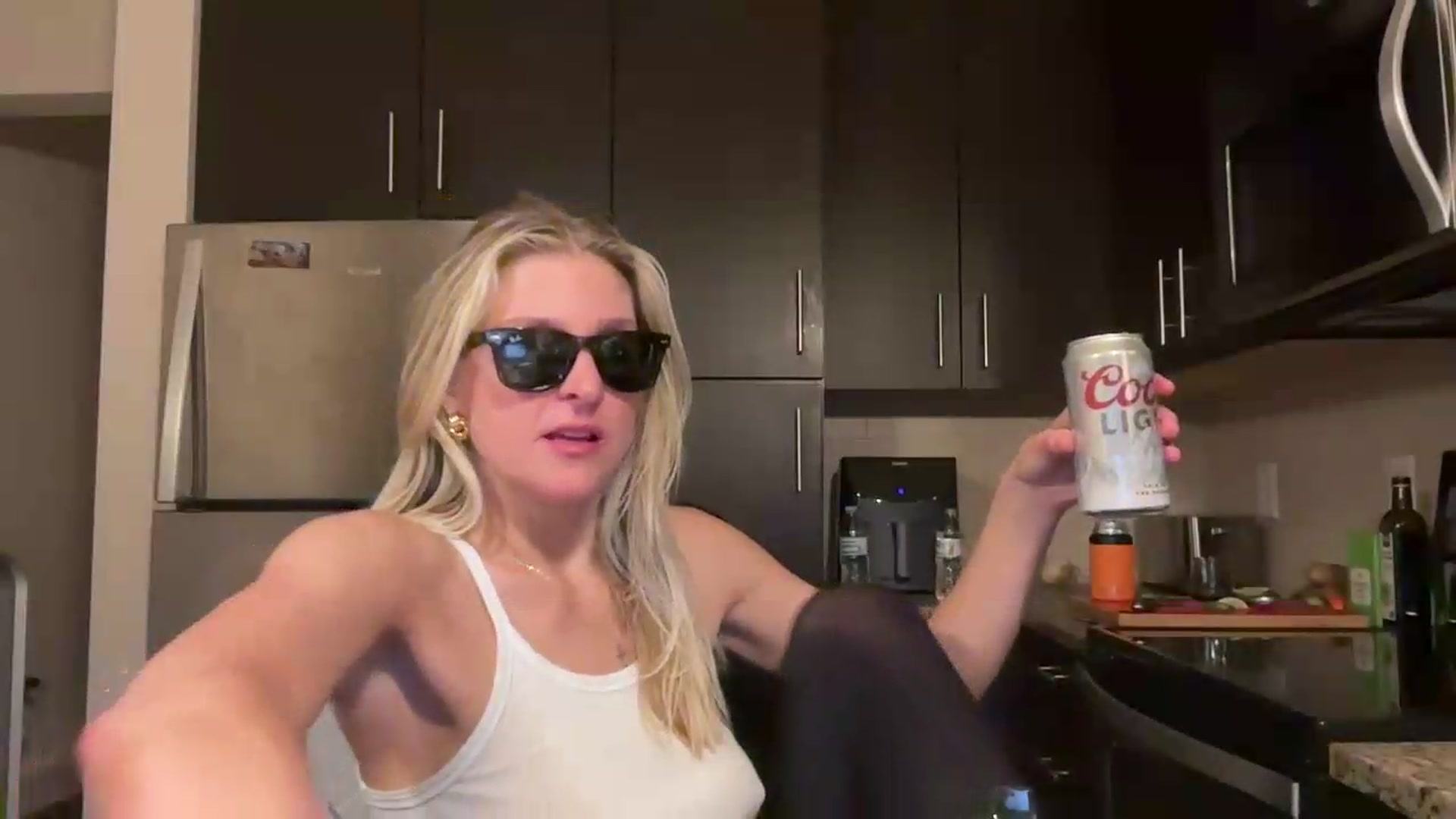 Gallery image thumbnail from Partygirl1's myfreecams stream on, 06/02/2026, 10:38 image 4 of 20