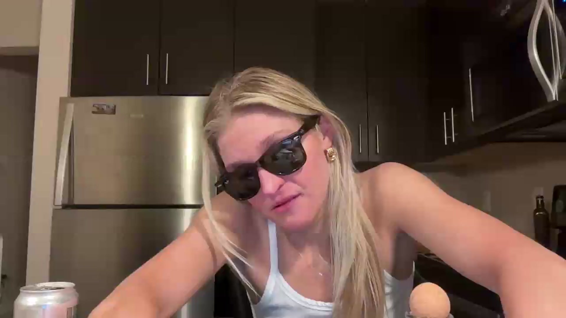 Gallery image thumbnail from Partygirl1's myfreecams stream on, 06/02/2026, 12:18 image 6 of 20