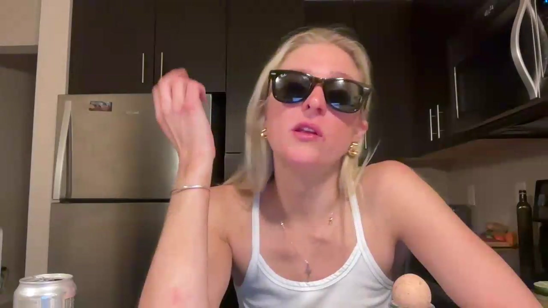 Gallery image thumbnail from Partygirl1's myfreecams stream on, 06/02/2026, 12:18 image 5 of 20