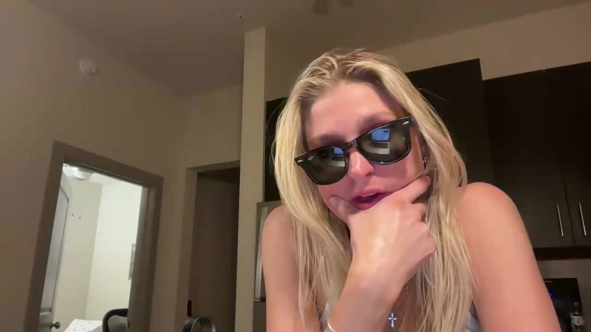 Gallery image thumbnail from Partygirl1's myfreecams stream on, 06/02/2026, 12:18 image 14 of 20
