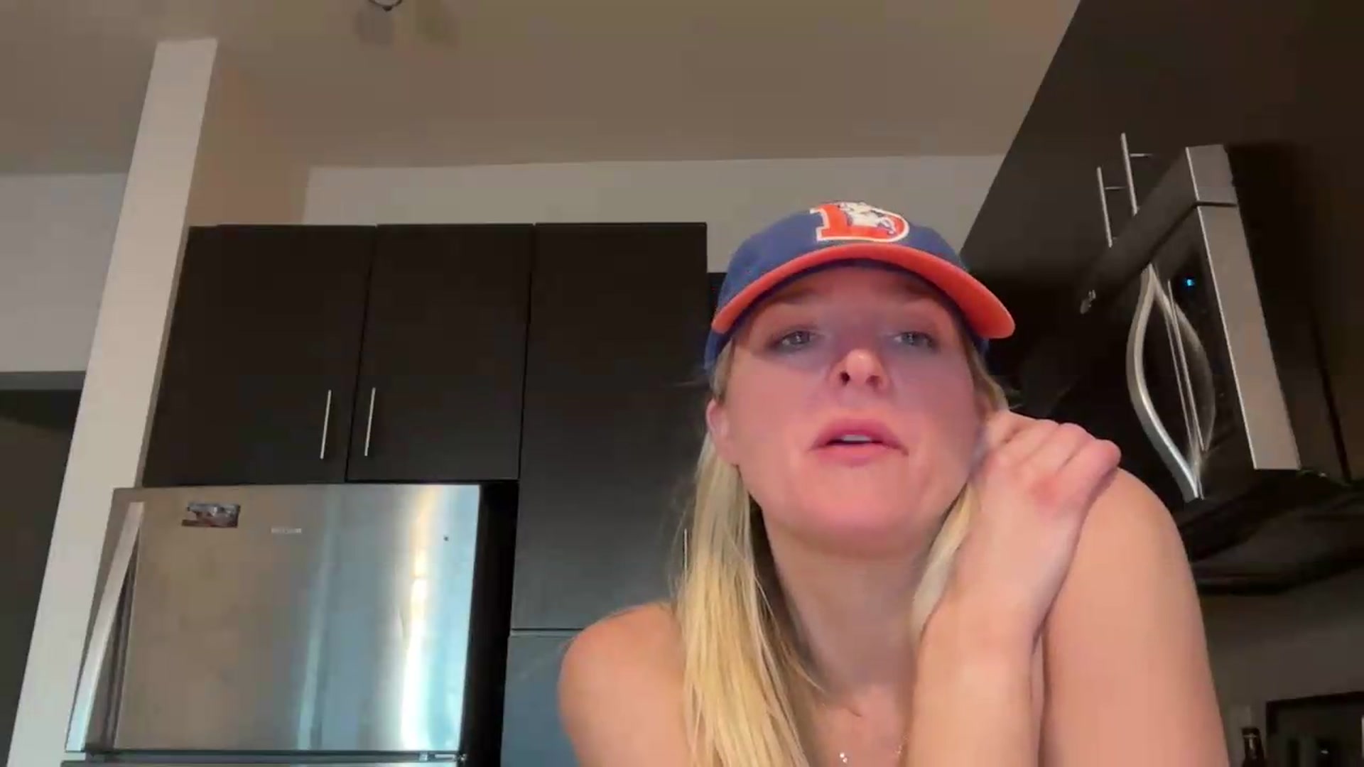 Gallery image thumbnail from Partygirl1's myfreecams stream on, 06/03/2026, 13:15 image 10 of 20