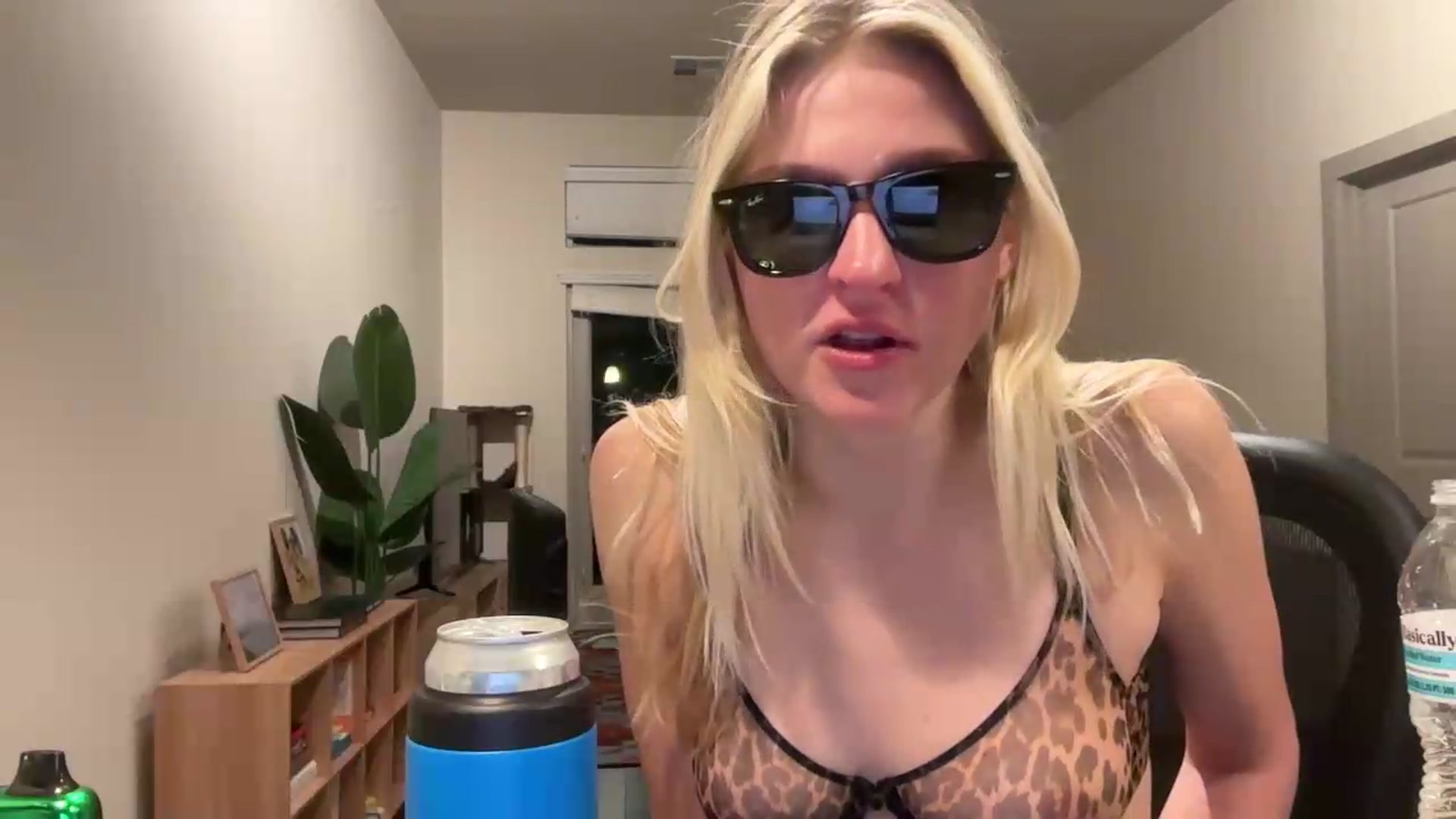Gallery image thumbnail from Partygirl1's myfreecams stream on, 06/07/2026, 09:50 image 13 of 20