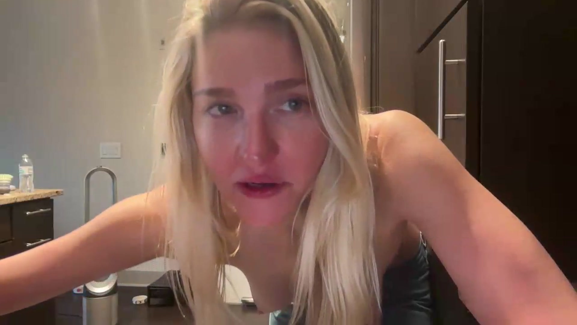 Gallery image thumbnail from Partygirl1's myfreecams stream on, 06/07/2026, 14:44 image 9 of 20
