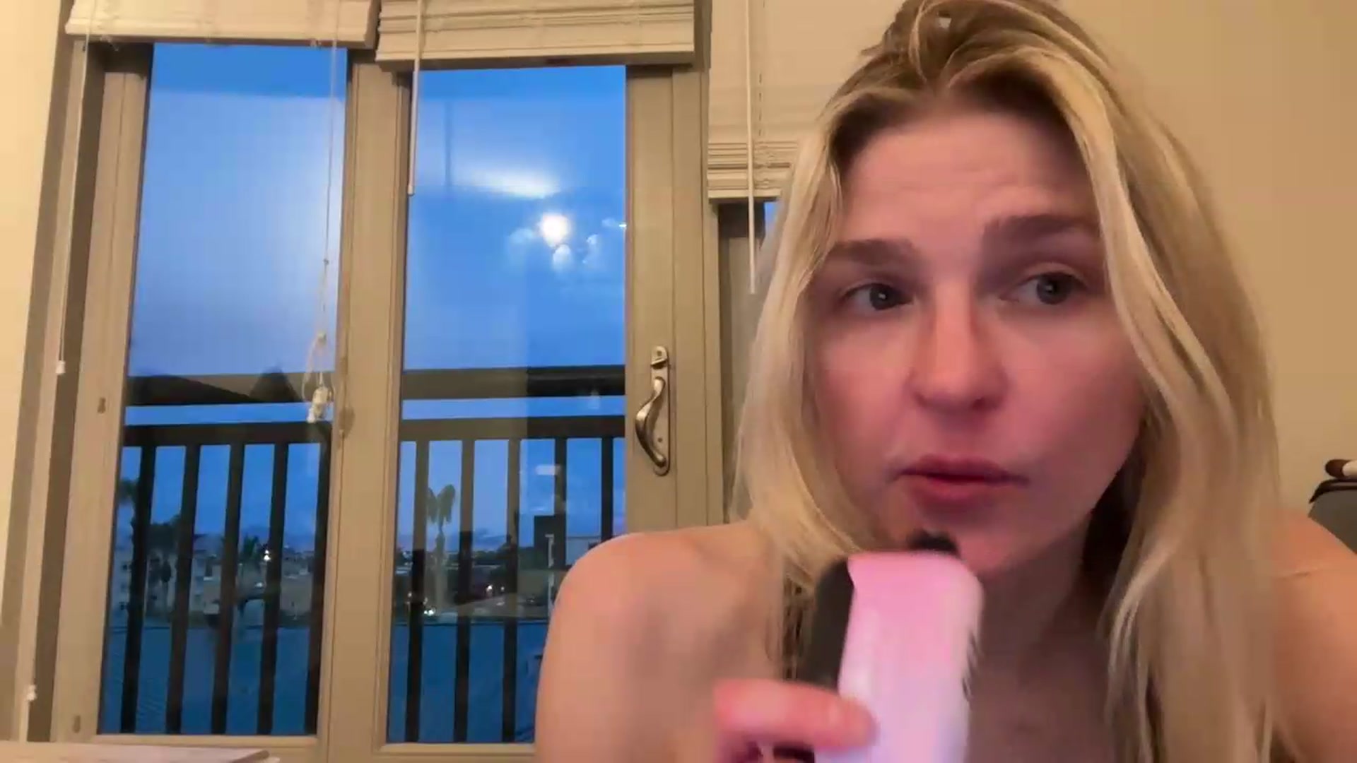 Gallery image thumbnail from Partygirl1's myfreecams stream on, 06/07/2026, 14:44 image 4 of 20