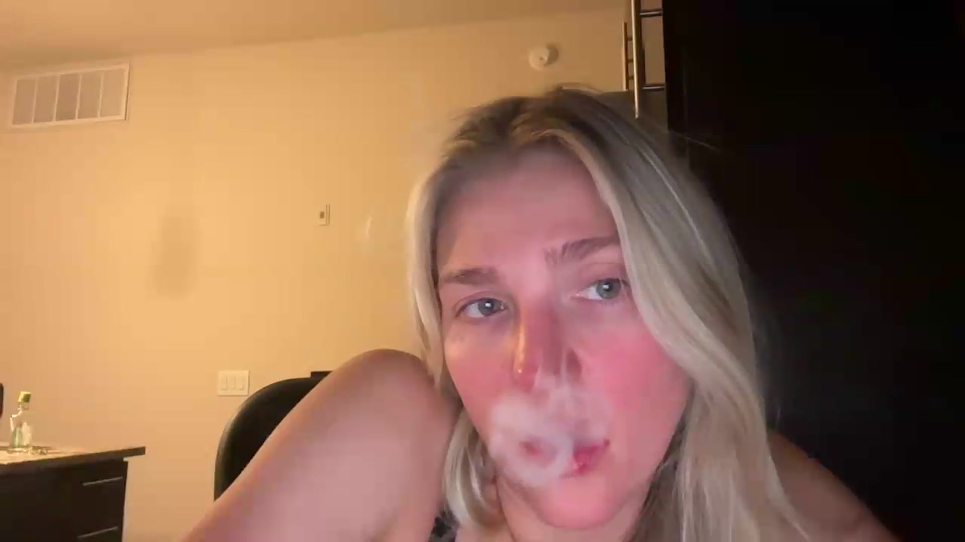 Gallery image thumbnail from Partygirl1's myfreecams stream on, 06/08/2026, 09:55 image 19 of 20