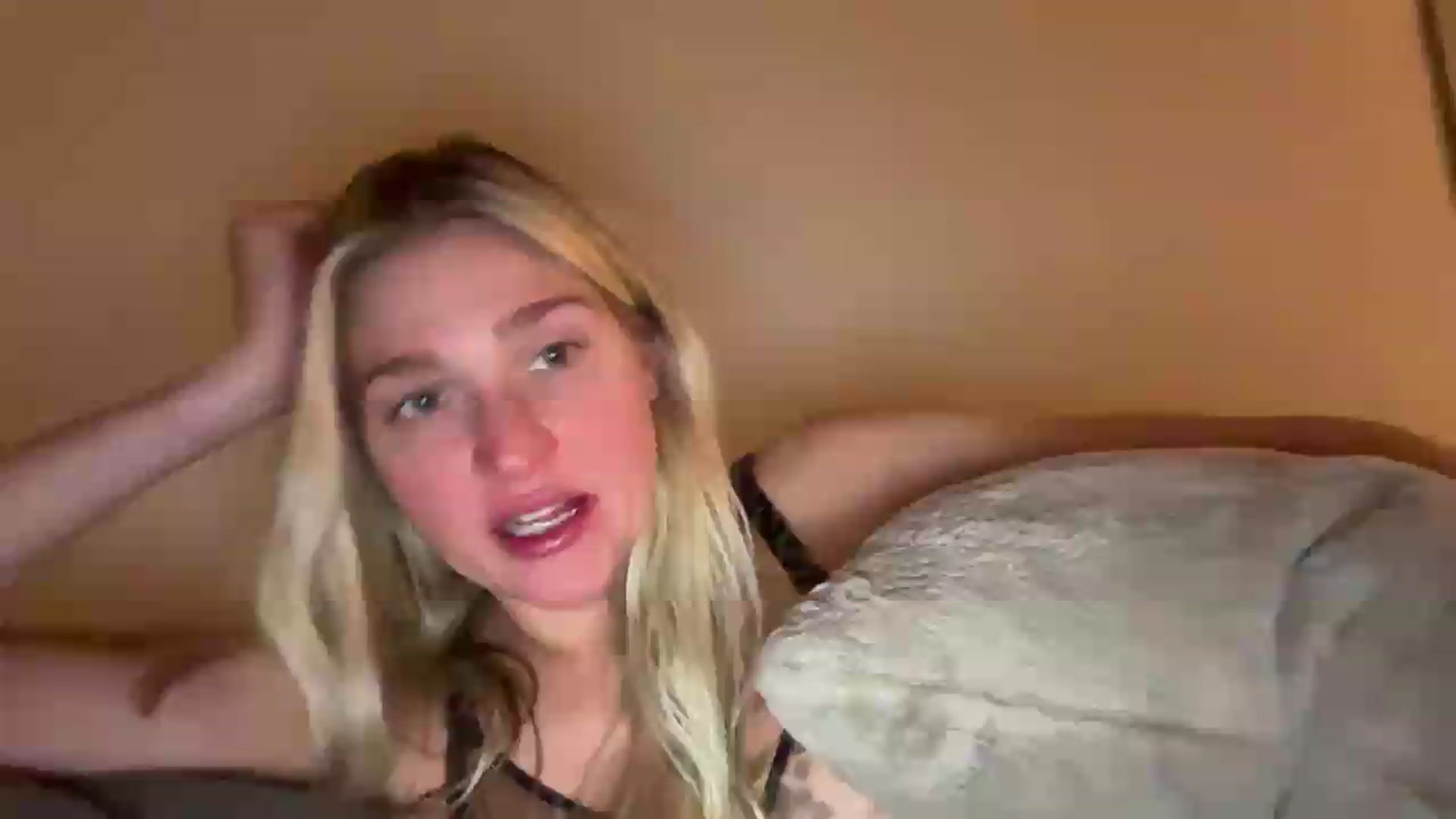 Gallery image thumbnail from Partygirl1's myfreecams stream on, 06/08/2026, 09:55 image 1 of 20