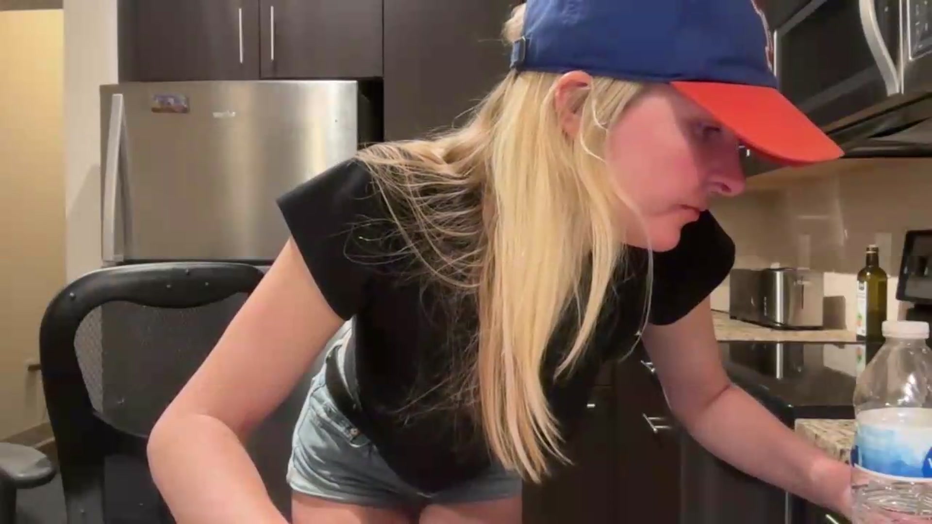 Gallery image thumbnail from Partygirl1's myfreecams stream on, 06/10/2026, 12:20 image 18 of 20
