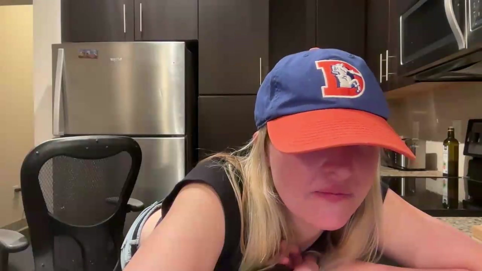Gallery image thumbnail from Partygirl1's myfreecams stream on, 06/10/2026, 12:20 image 3 of 20