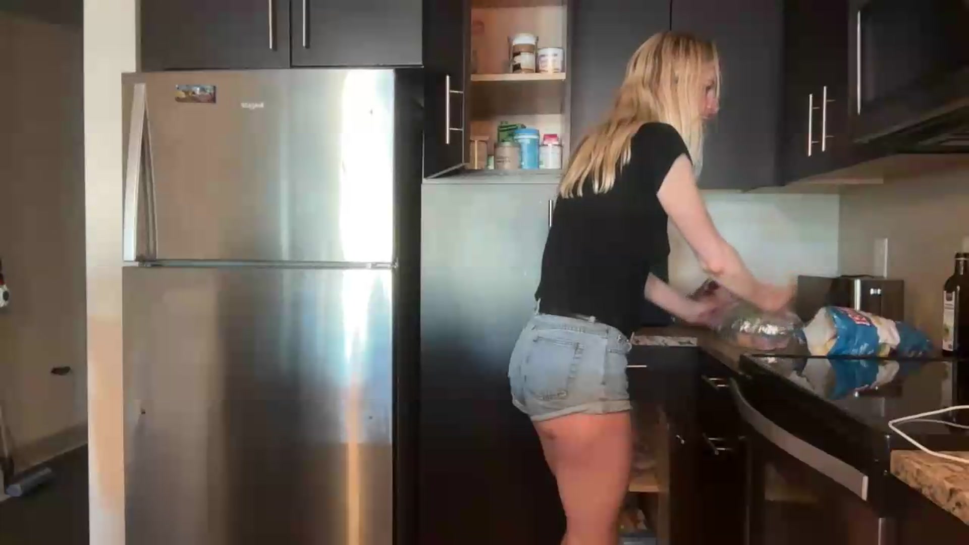 Gallery image thumbnail from Partygirl1's myfreecams stream on, 06/10/2026, 13:38 image 20 of 20