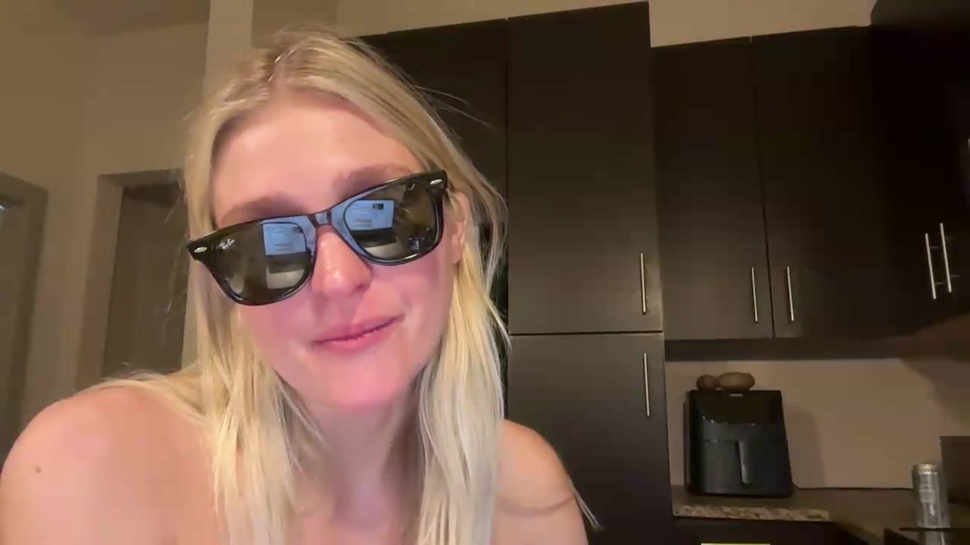 Gallery image thumbnail from Partygirl1's myfreecams stream on, 06/11/2026, 10:02 image 19 of 20