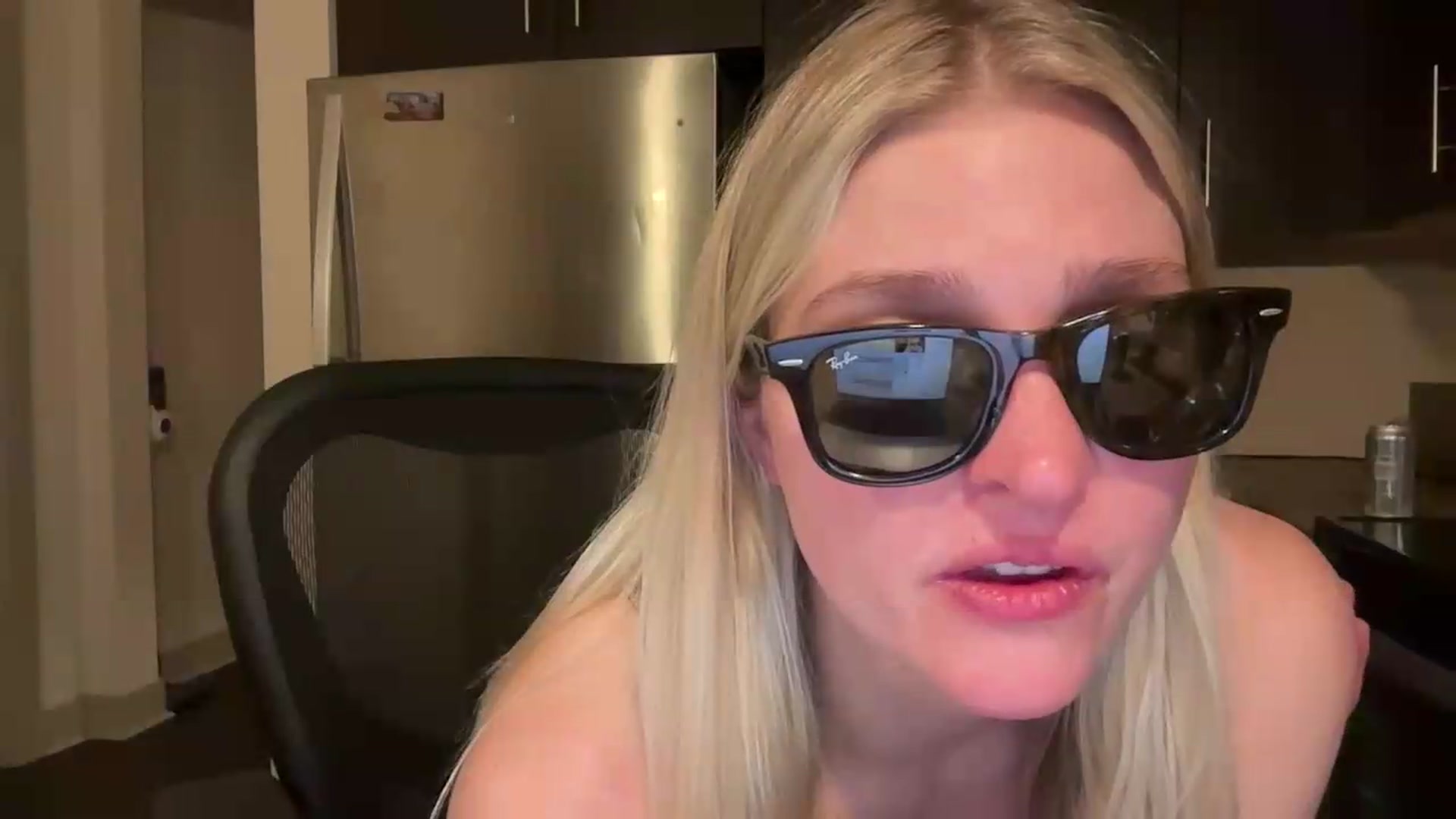 Gallery image thumbnail from Partygirl1's myfreecams stream on, 06/11/2026, 10:02 image 6 of 20